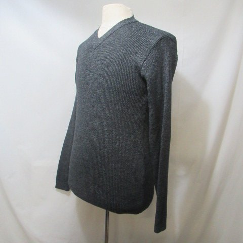 Voir photo 3 de HO56 - Pull col V - Carnet de vol - Taille M HO56 - Pull col V - Carnet de vol - Taille M Très bon état - Vue 3 -