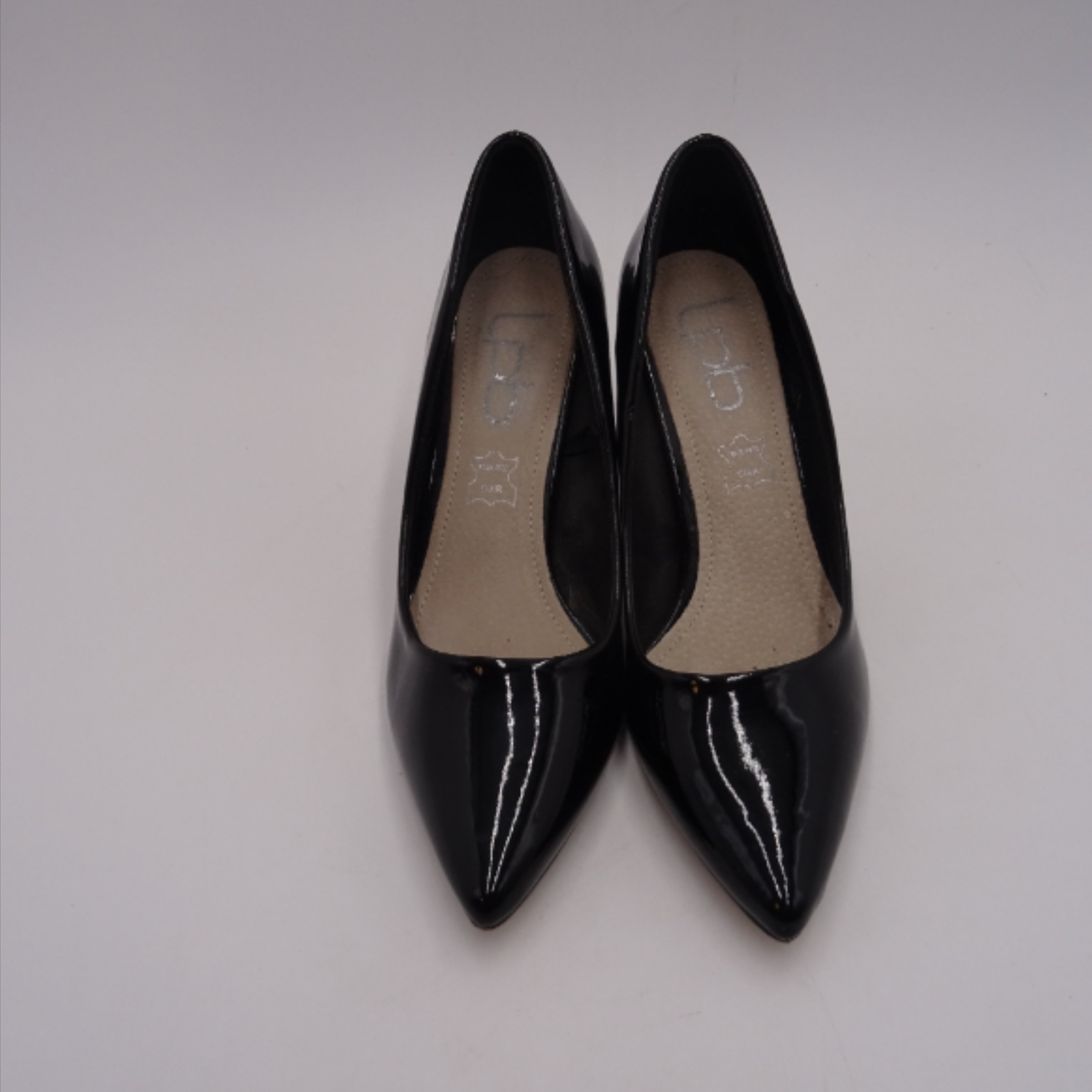 Voir photo 2 de Escarpin noir pointure 39 Escarpin noir pointure 39 Bon état - Vue 2 -