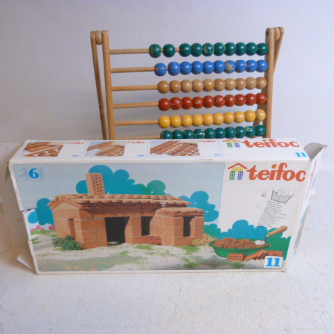 Jeux d'Eveil : Boulier - Jeu de construction Teifoc État correct -  reconditionné disponible sur Label Emmaüs