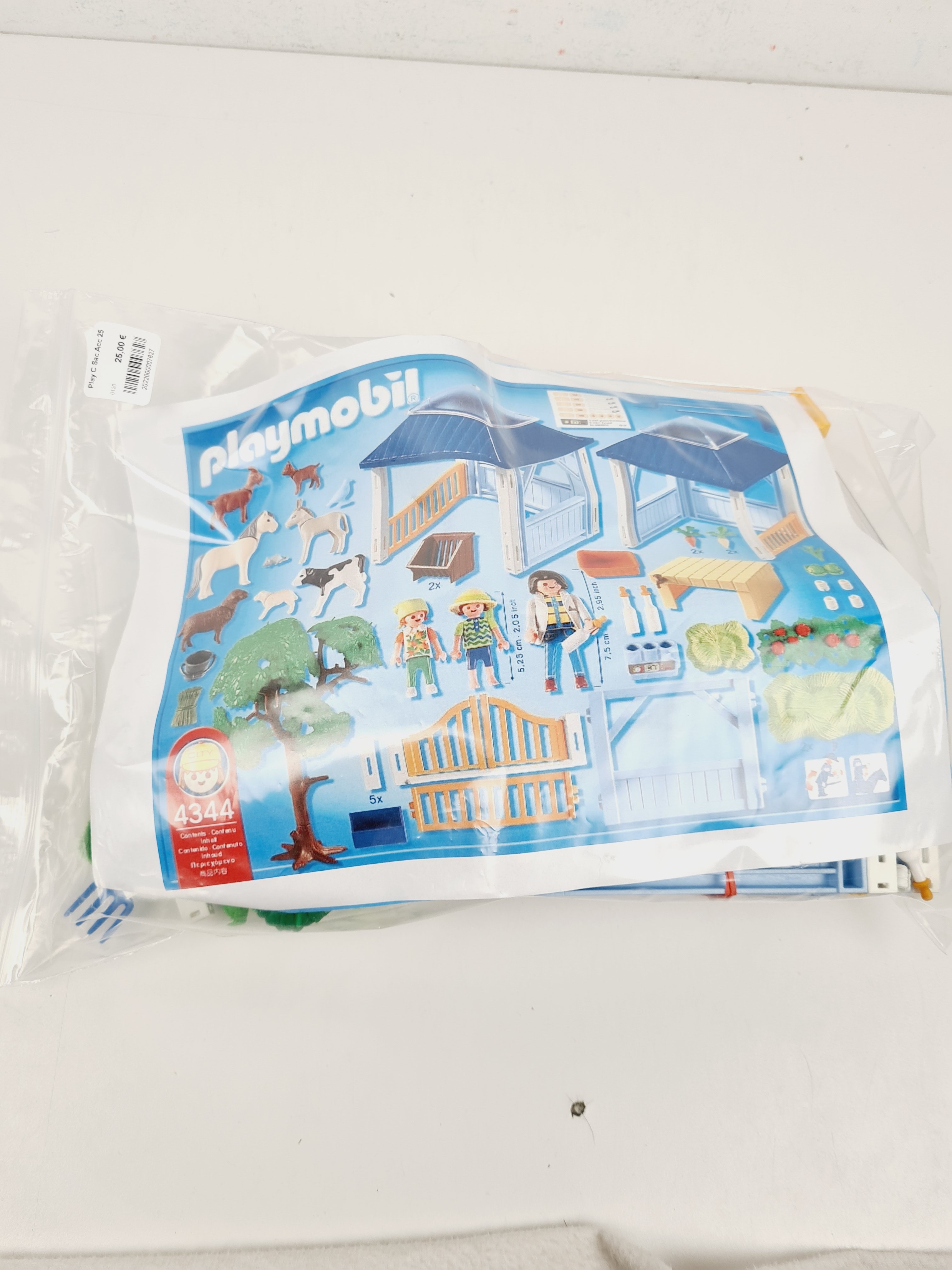Voir photo 2 de Playmobil - 4344 - Centre de soin animalier - Dès 4 ans Playmobil - 4344 - Centre de soin animalier - Dès 4 ans - Vue 2 -