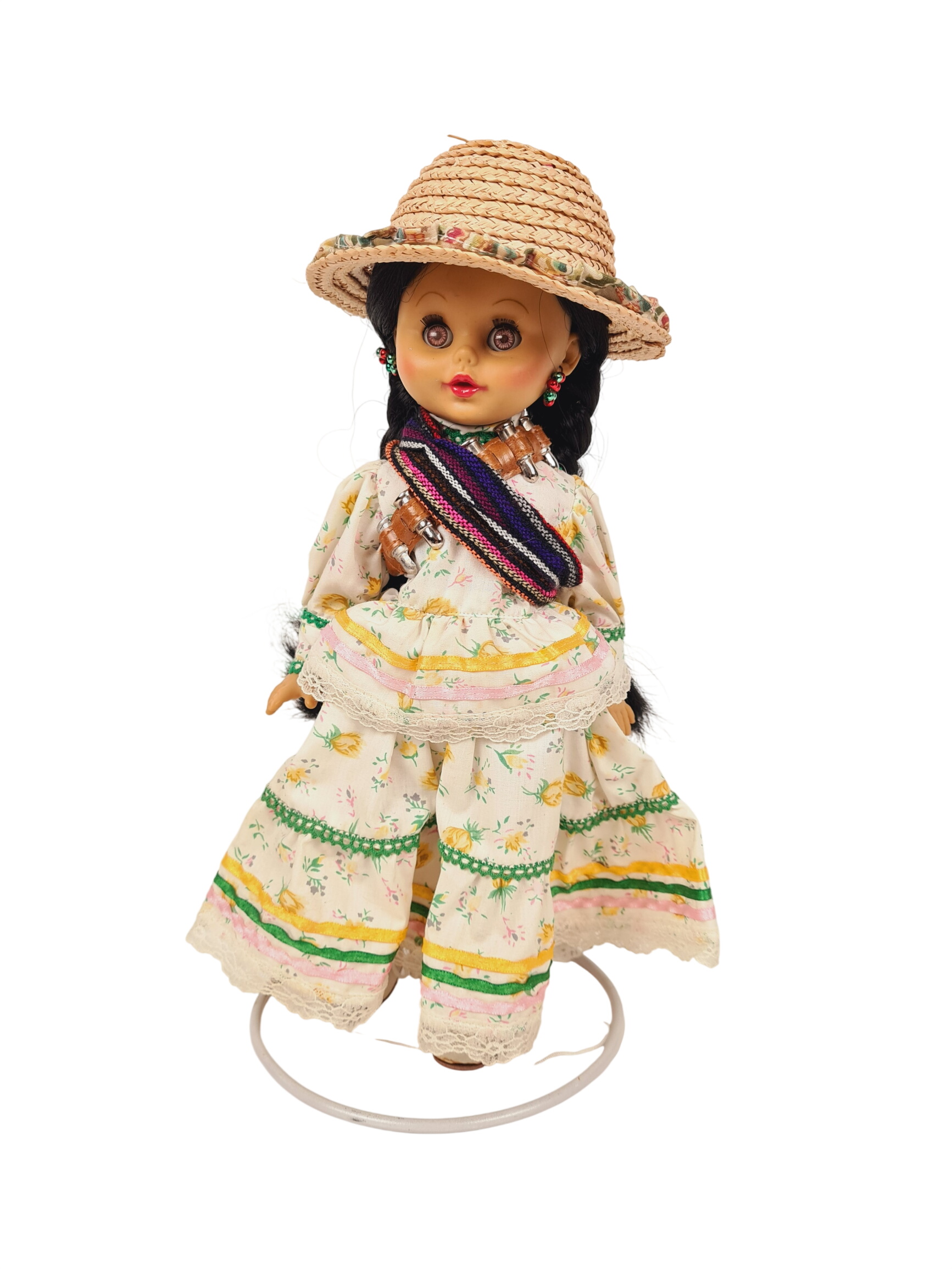 Poupée - Poupée de collection du Mexique en tenue traditionnelle avec bijoux - 32 cm Bon état -  reconditionné disponible sur Label Emmaüs