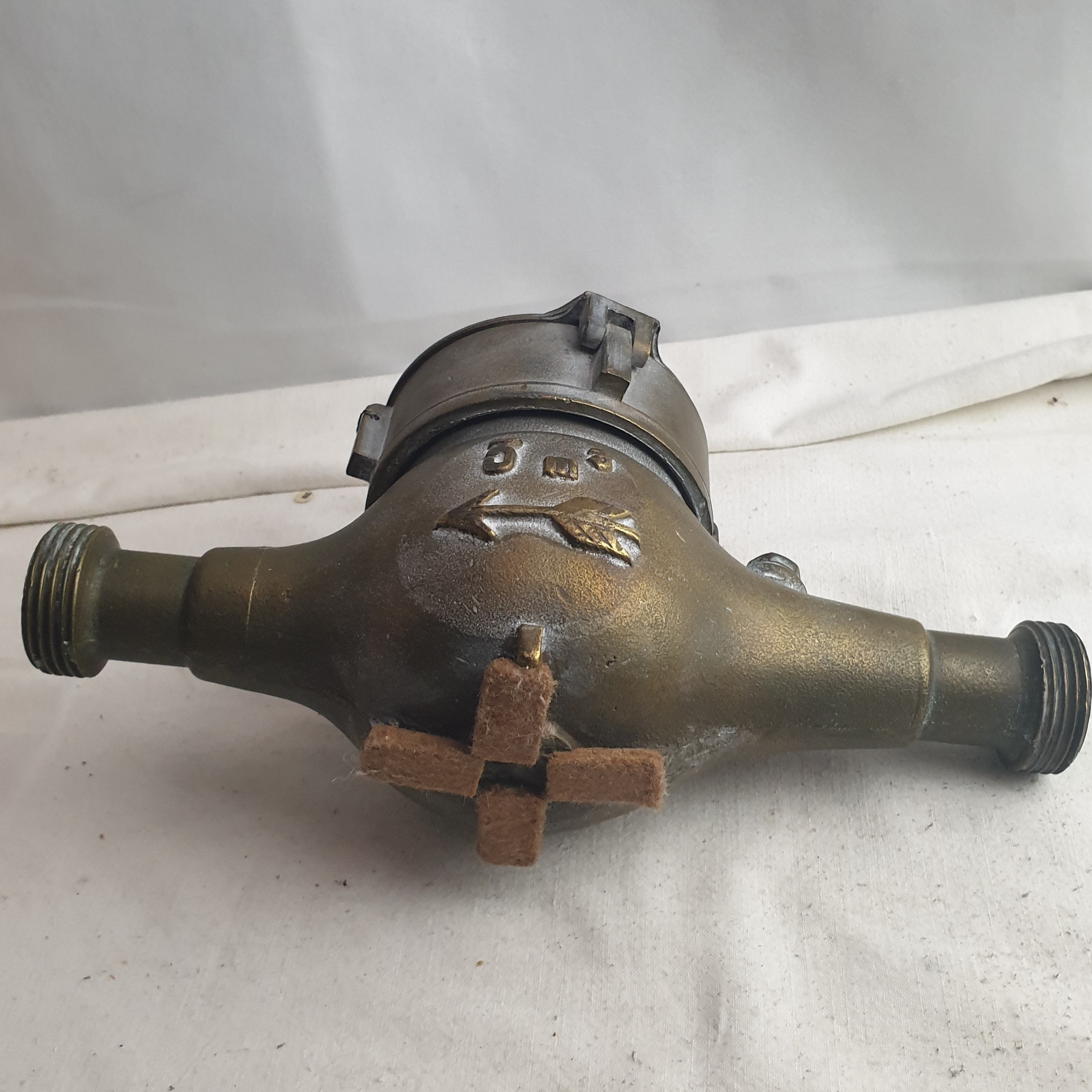 Ancien compteur d'eau en laiton massif Vincent frères Haguenau - Bon état - Photo 6