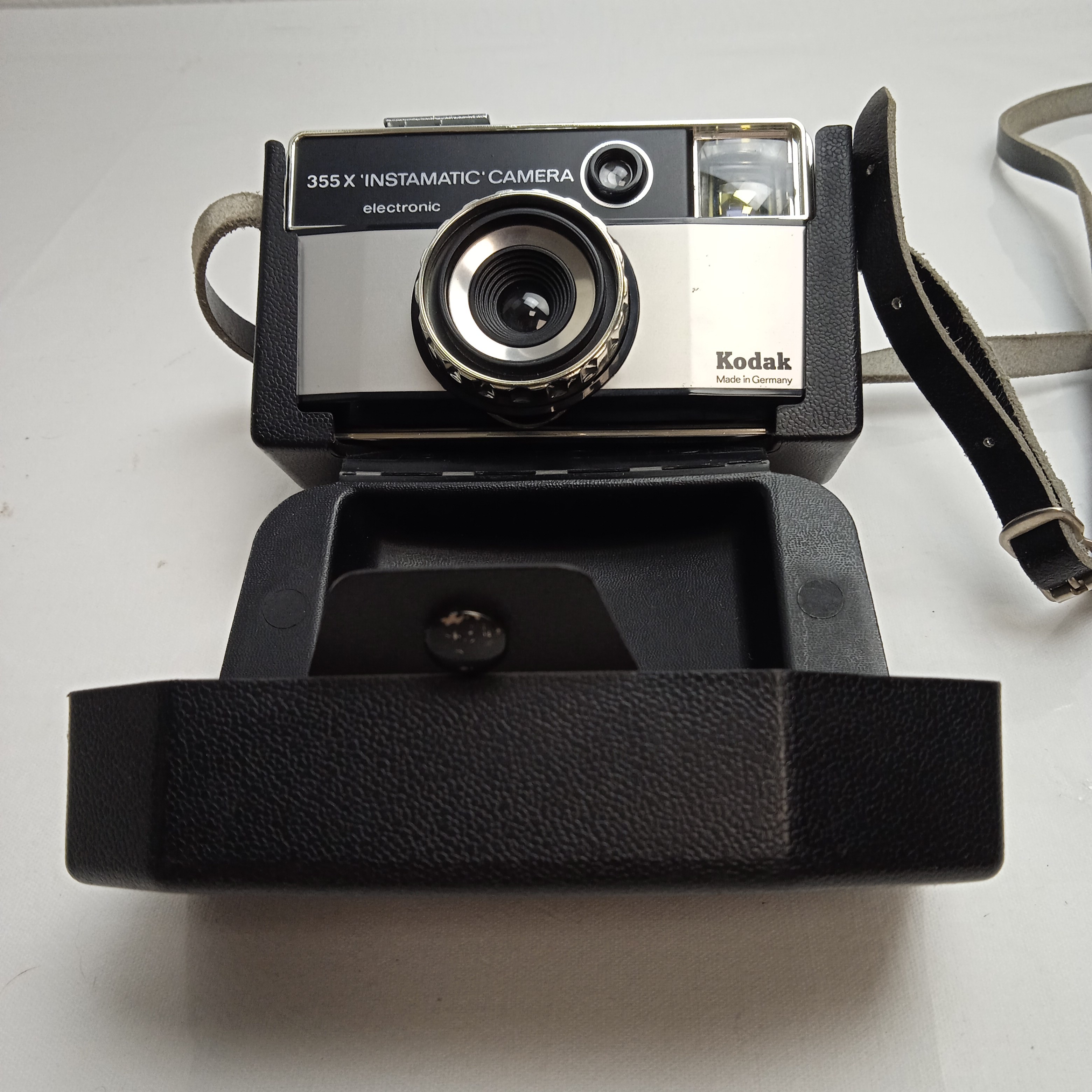 Appareil Photo KODAK 355 X Instamatic Camera Electronic - État correct - Photo 9