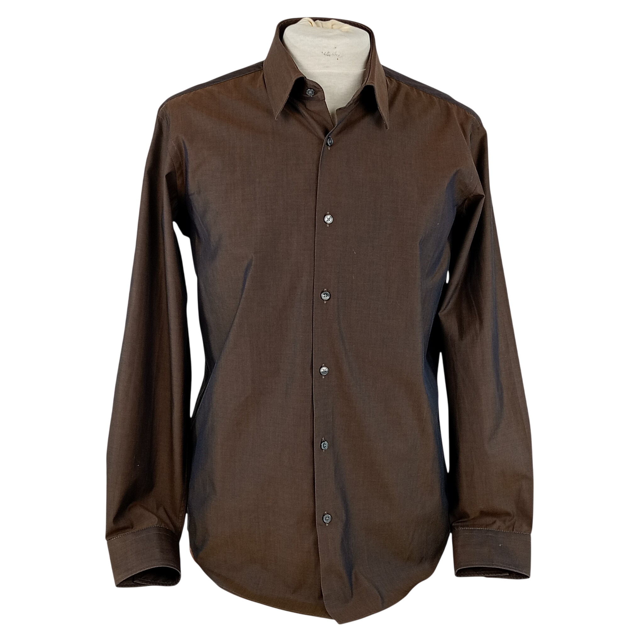 Acheter Chemise homme - marque Hugo Boss - manches longues - couleur marron/reflet violet - taille 39 - 16,80 € Chemise homme - marque Hugo Boss - manches longues - couleur marron/reflet violet - taille 39 - reconditionné disponible sur Label Emmaüs