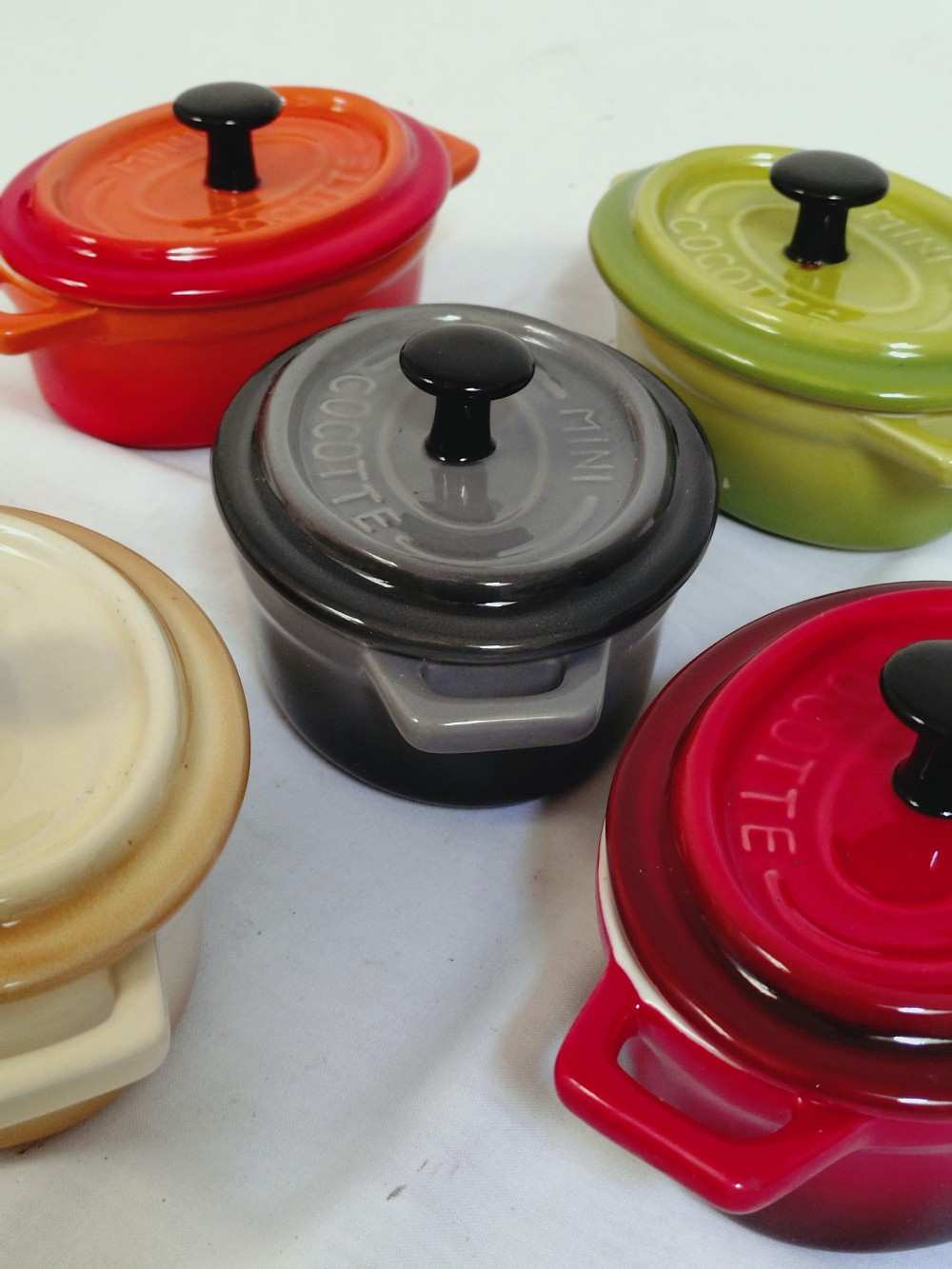 5 mini cocottes colorés en céramique - Photo 1