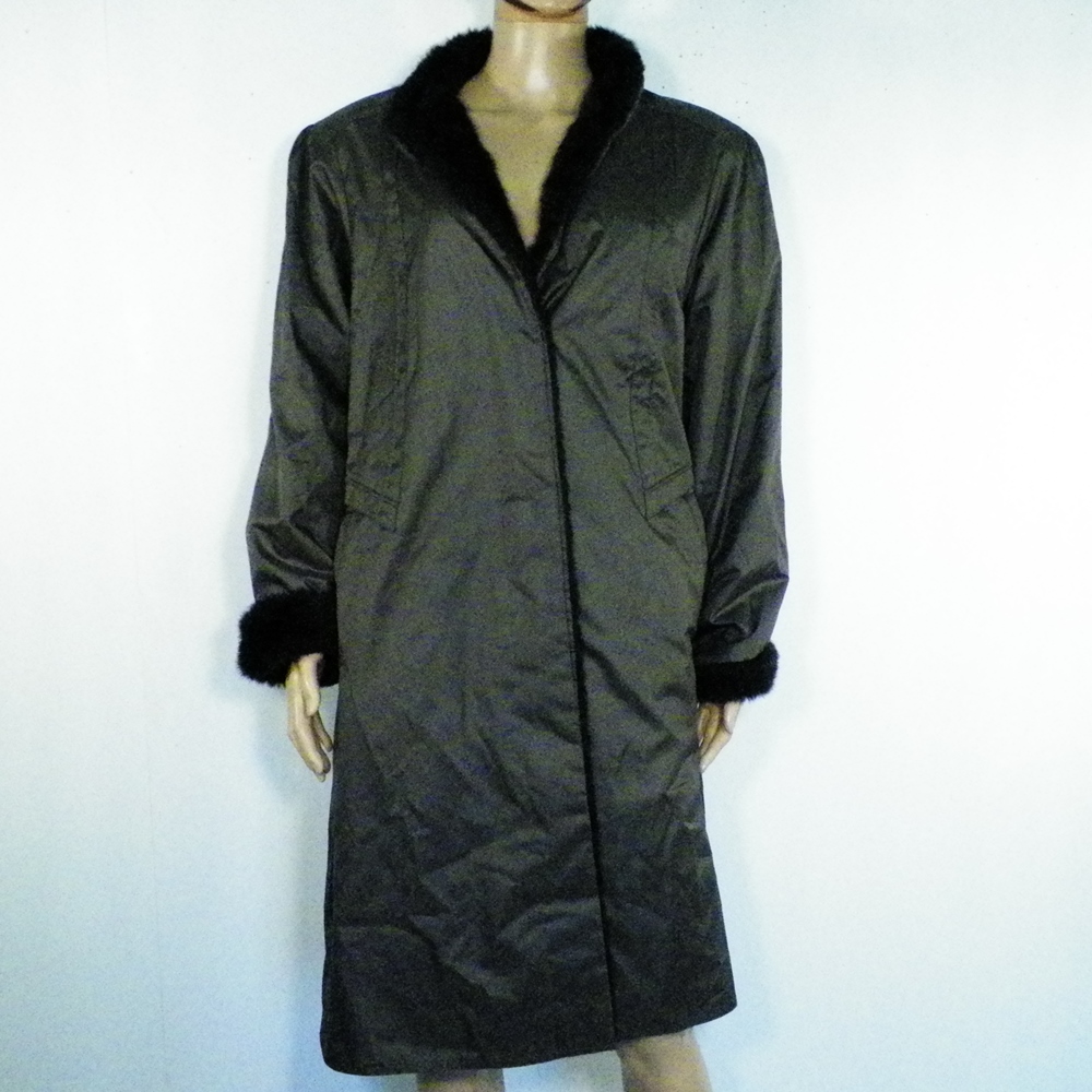 Manteau Femme Vintage Cacao CLAUDE HAVREY Taille Estimée 40. Bon état -  reconditionné disponible sur Label Emmaüs