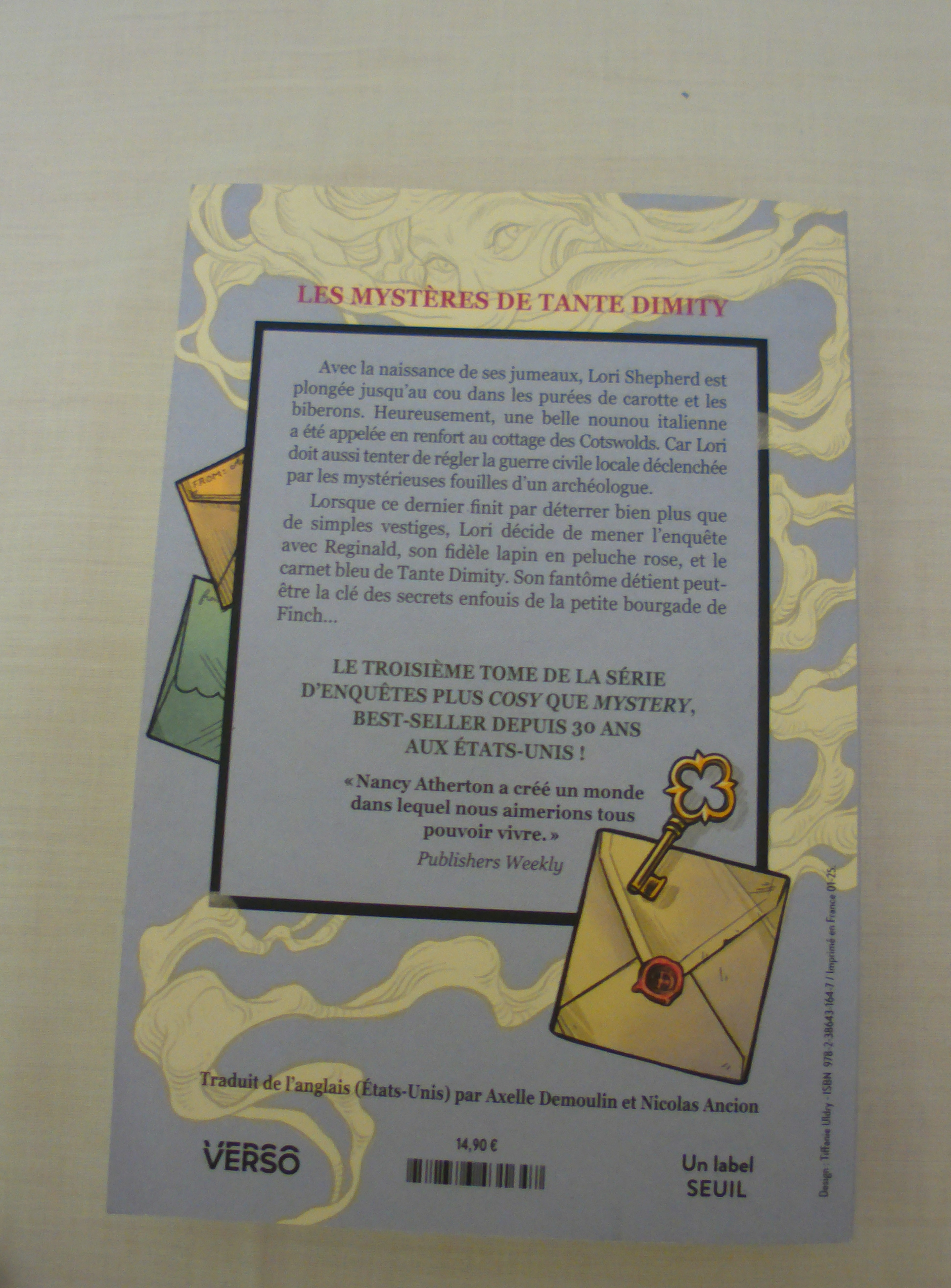 Livre Tante Dimity et le chantier maudit, tome 3 de Nancy Atherton, 2025 - Photo 2