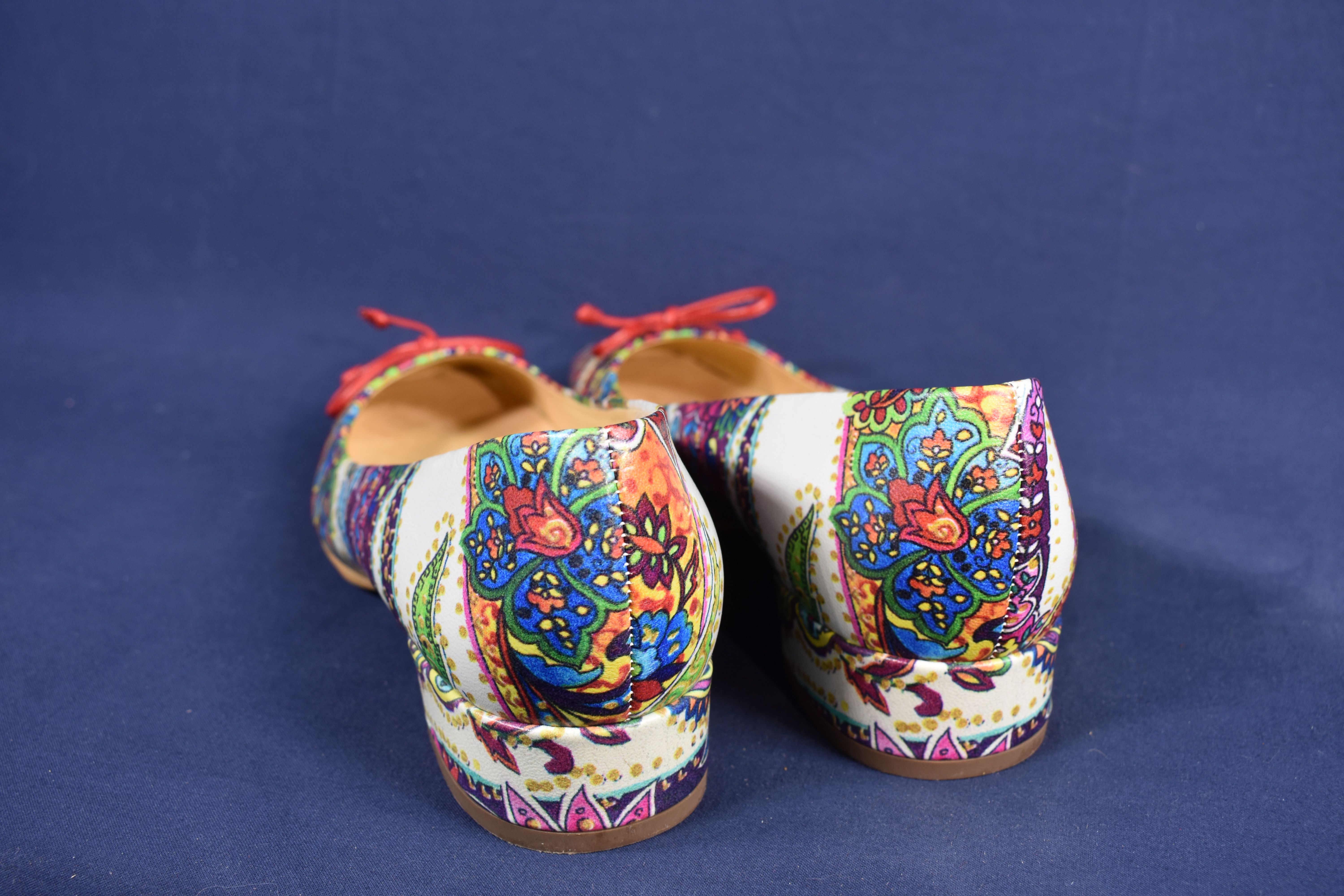 Ballerines cuir, motif floral multicolore, Peter Kaiser, talon 3 cm, taille' 5 ( 38 ). - Photo 5