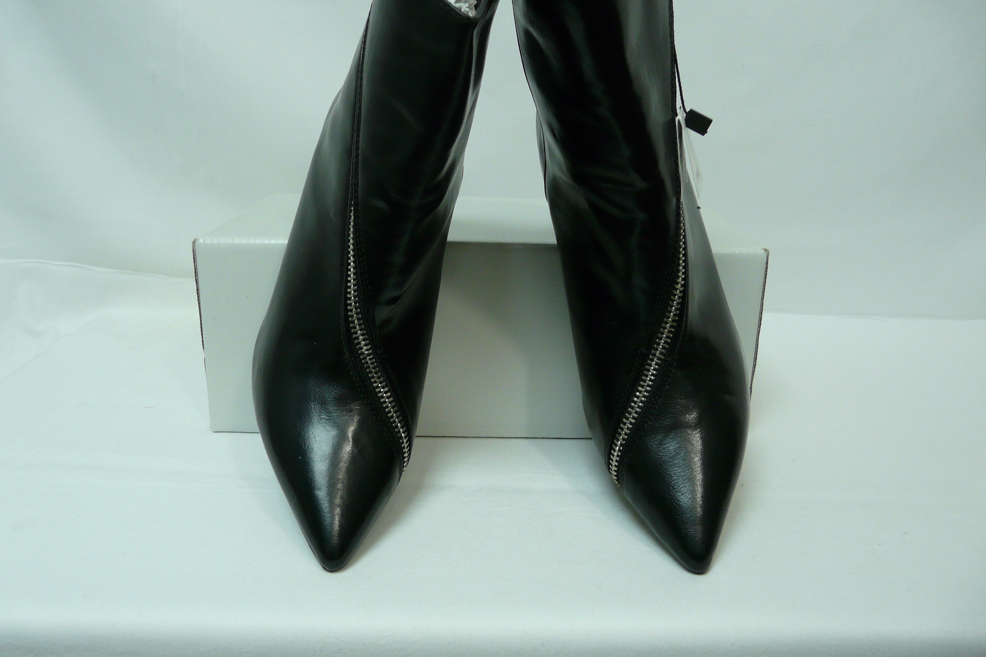 C84 - Bottines zippées - Bershka - Pointure 38 - Photo 3