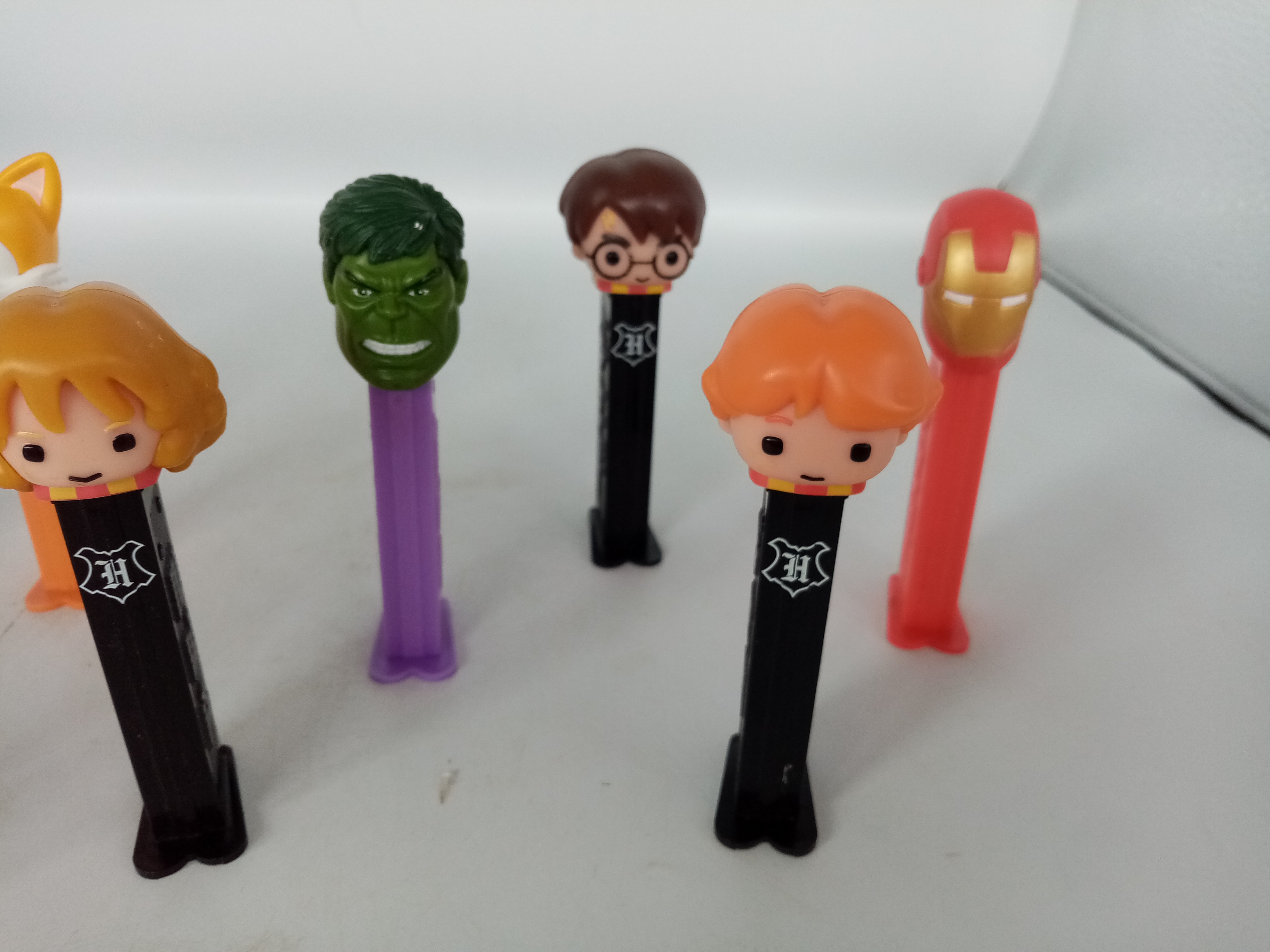 Lot de 8 distributeurs de bonbons PEZ Bon état - Vue 5 - 