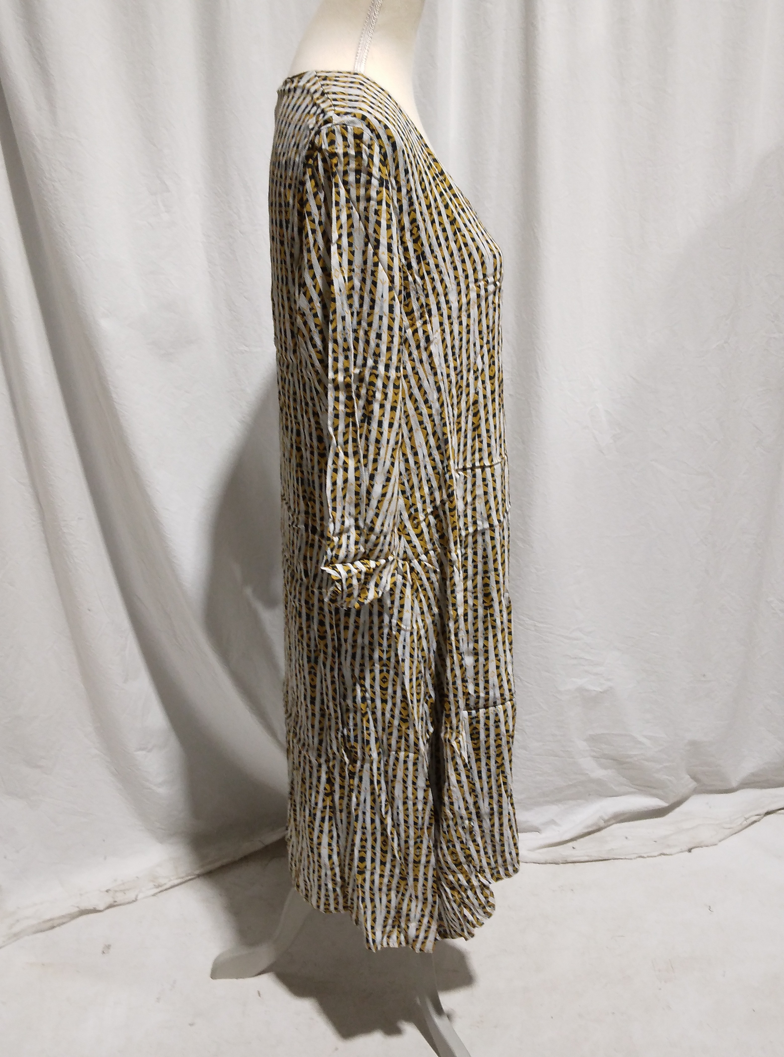 Robe longue manches 3/4 moutarde, La fée Maraboutée Paris - 36 Comme neuf - Vue 4 - 
