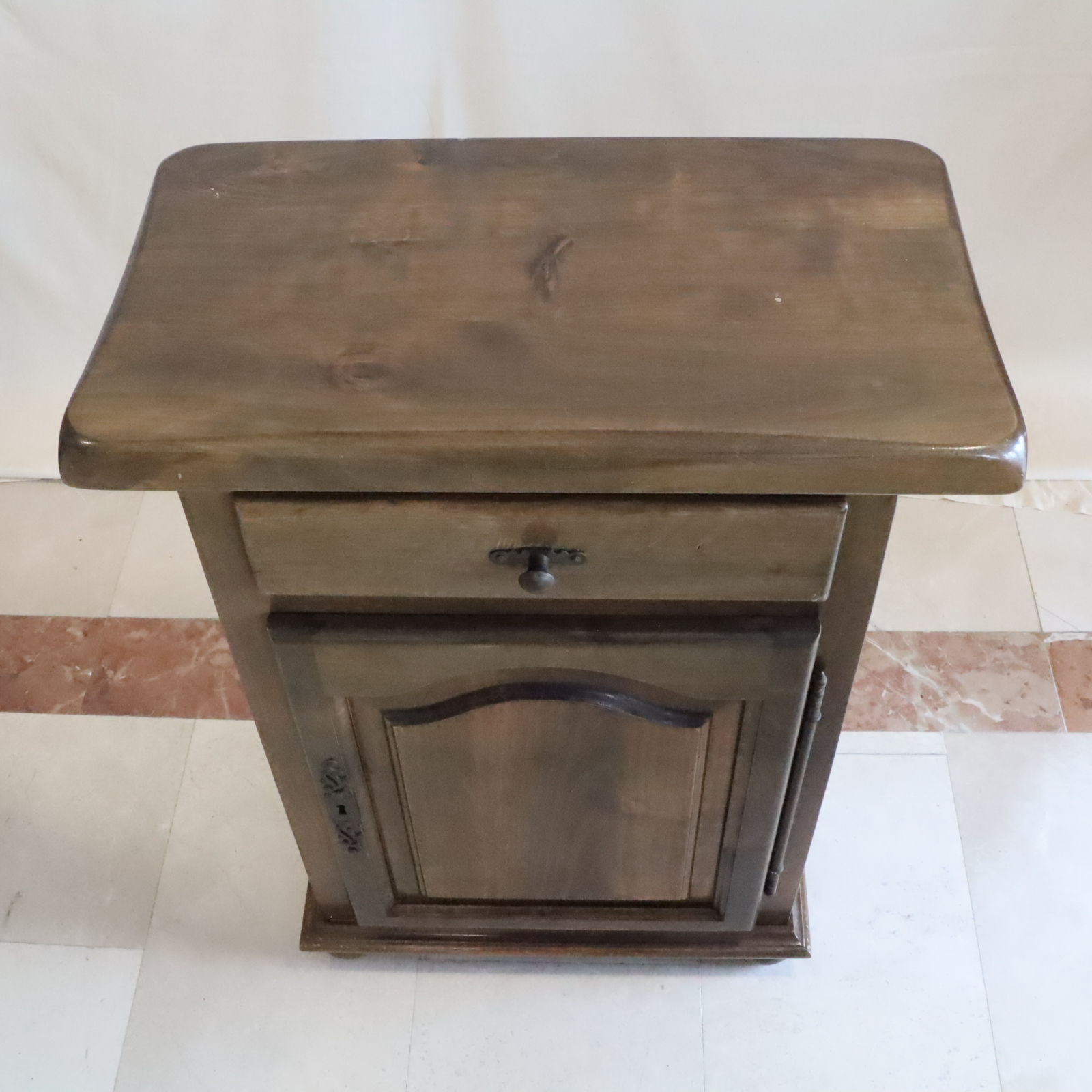Table de chevet en bois - Photo 2