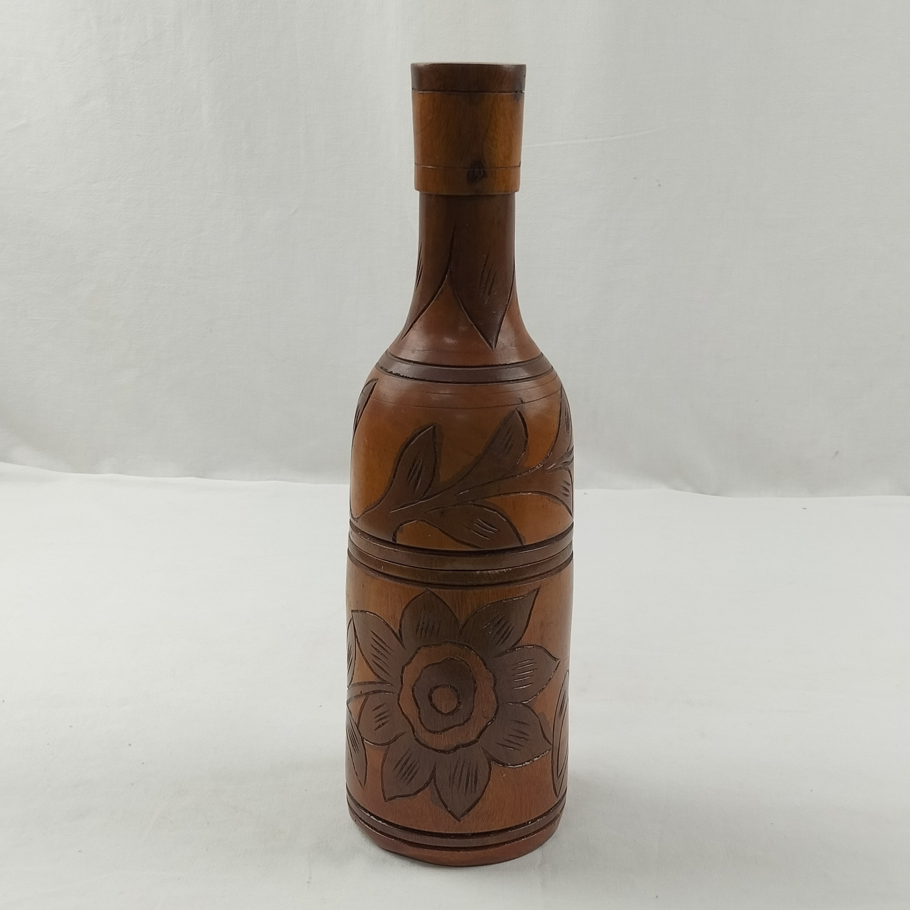 Magnifique porte-bouteille de vin en bois sculpté et peint - Photo 1