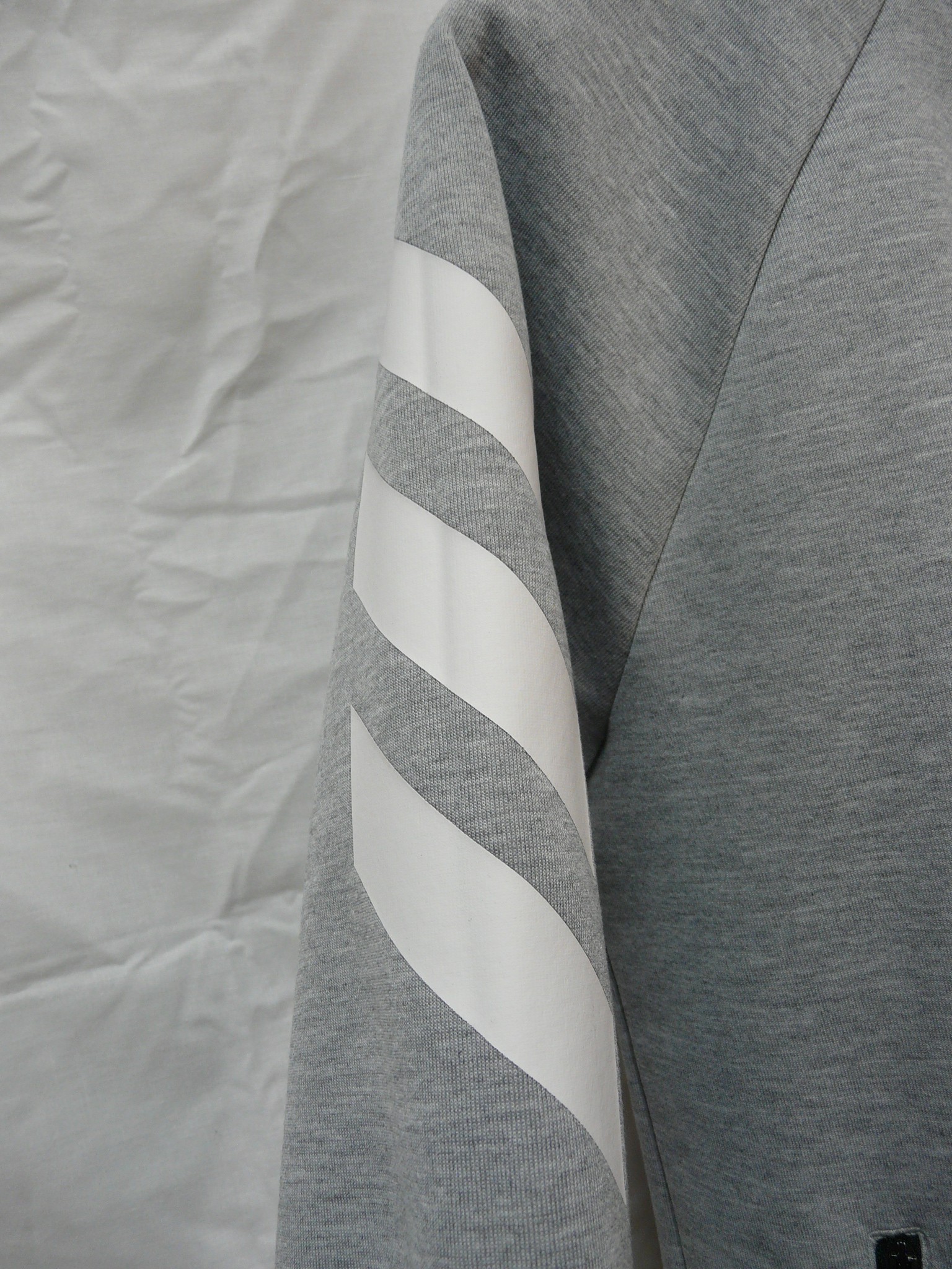 E61 - Veste de survêtement - Adidas - Âge 13/14 ans - Photo 3