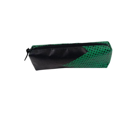 Trousse. Fabriquée à partir de bâche recyclée , dans notre atelier ACSOMUR - Photo 0