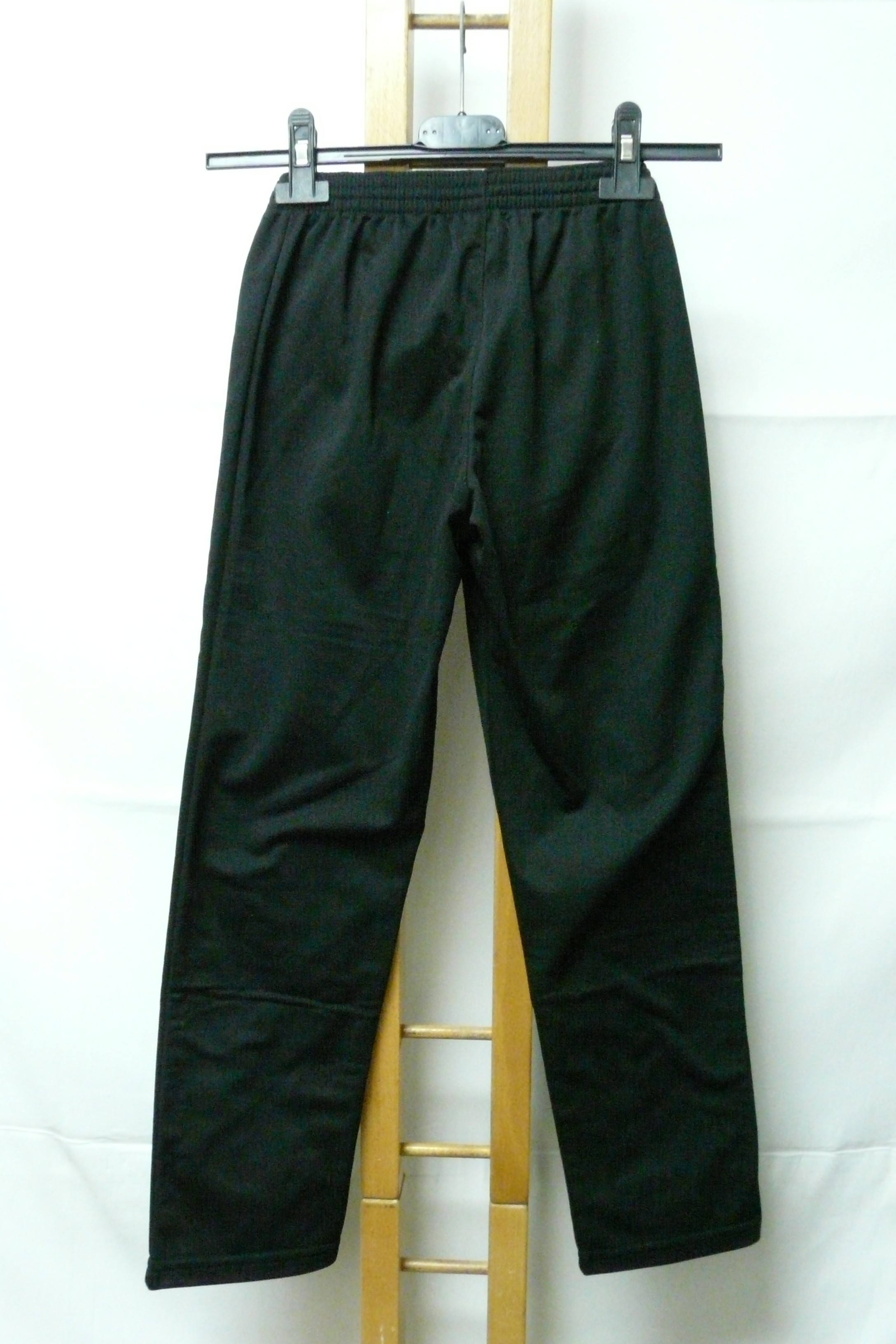 Voir photo 2 de E35 - Pantalon de jogging - Errea - Âge 6 ans (YXS) E35 - Pantalon de jogging - Errea - Âge 6 ans (YXS) - Vue 2 -