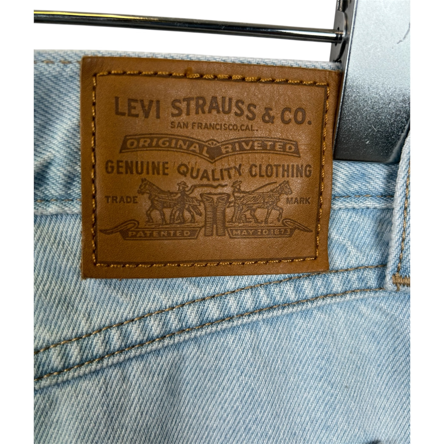Levi Strauss & Co - Pantalon Jean bleu clair 100% coton - Taille 40 - Très bon état - Photo 4