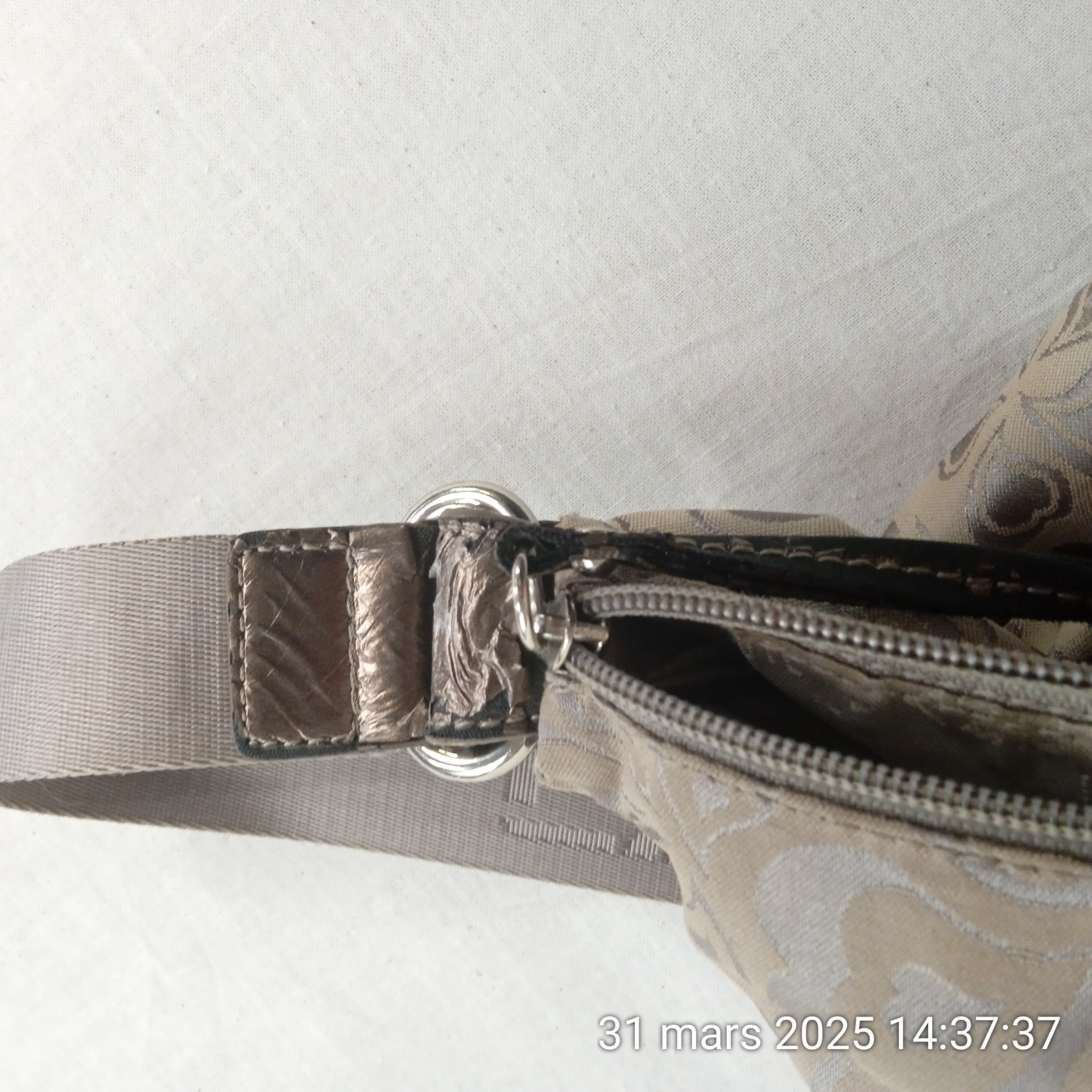Sac à bandoulière LANCASTER en tissu - Photo 6