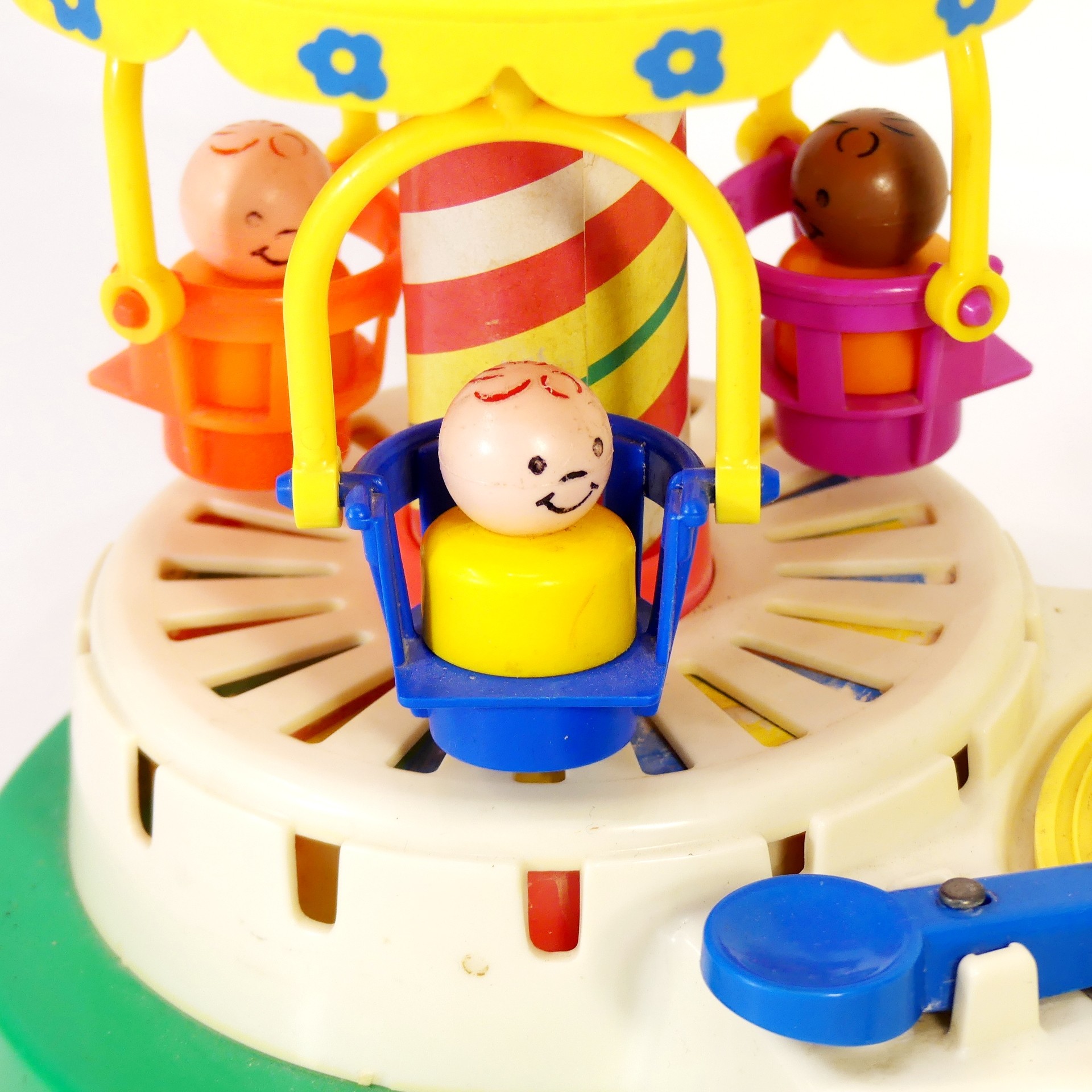 Voir photo 2 de Carroussel Vintage - Fisher Price -1980's Carroussel Vintage - Fisher Price -1980's Bon état - Vue 2 -