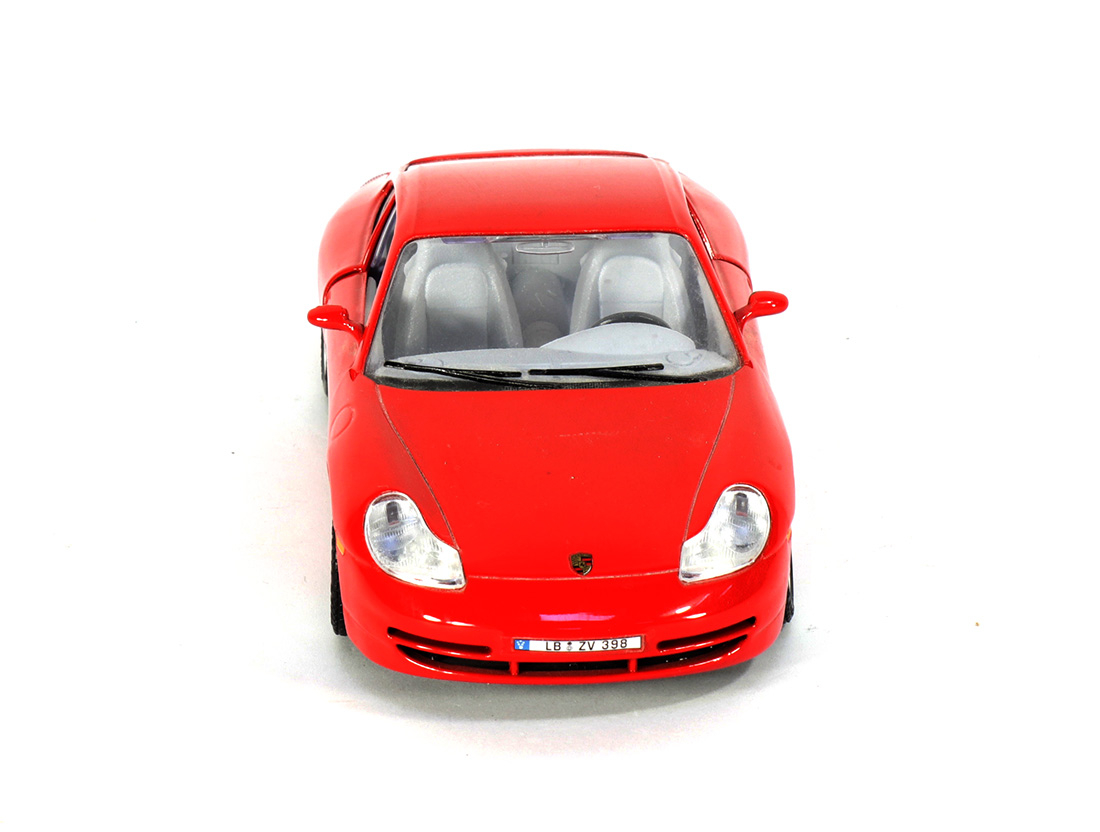 Acheter Porsche 911 Carera 1/24 Bon état - 12,00 € Porsche 911 Carera 1/24 Bon état - reconditionné disponible sur Label Emmaüs