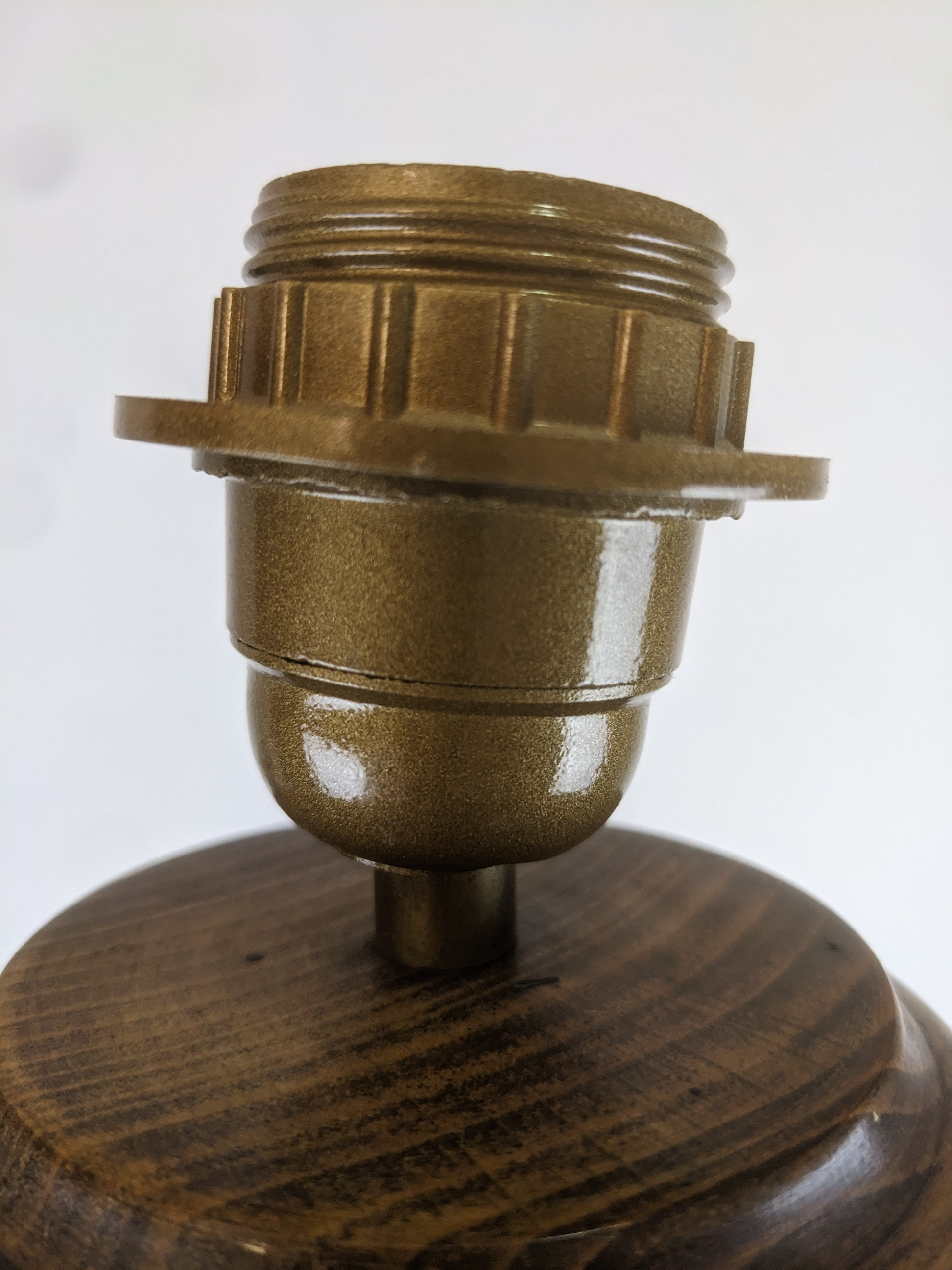 Pied de lampe en bois - Photo 6