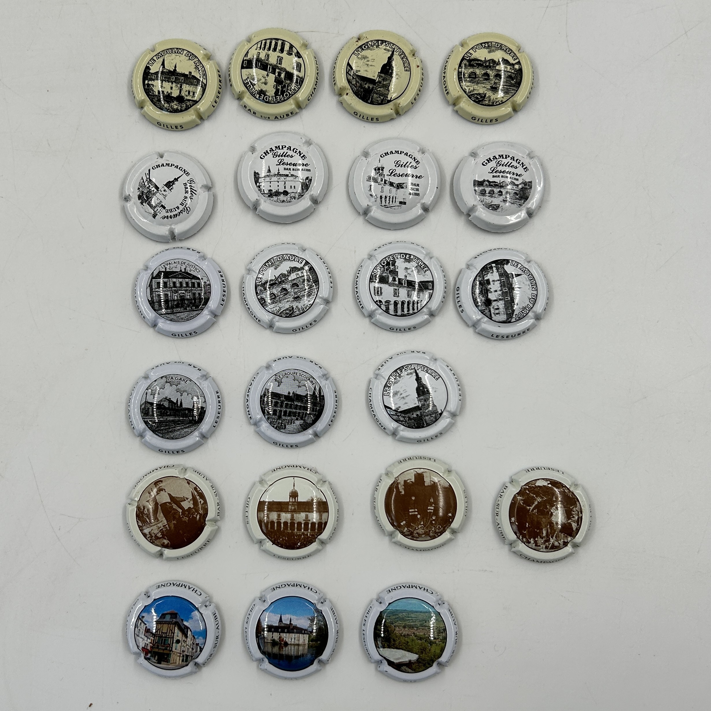 Lot de 95 capsules de champagne - Photo 1