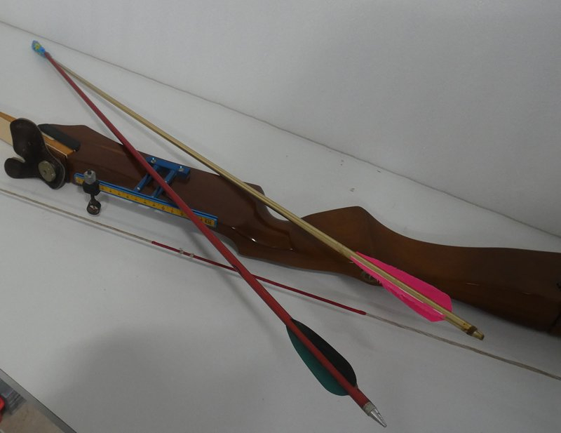 Arc en bois pour adulte gaucher OLYMPE TD-01 Standard 66" - Bon état - Photo 2