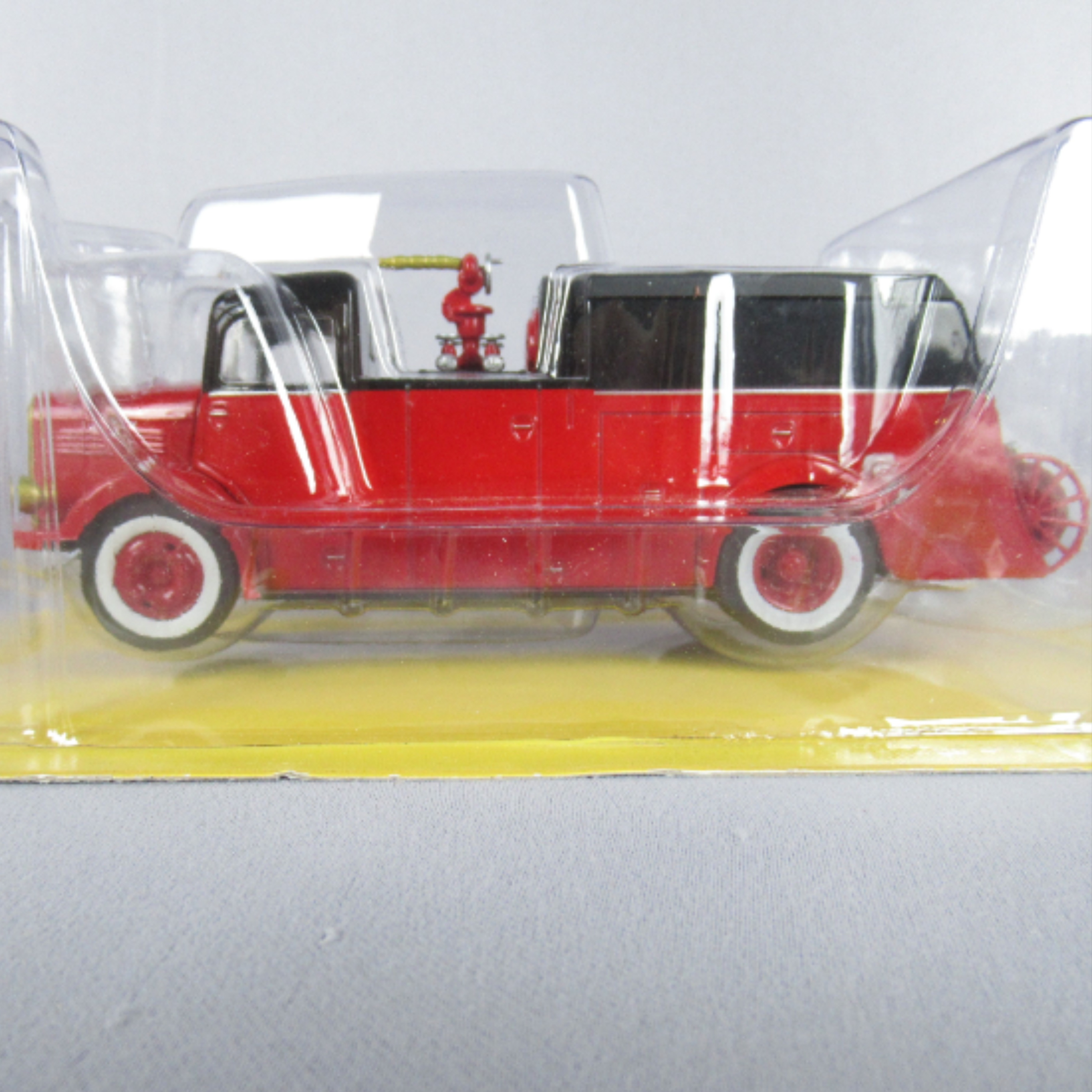 Voir photo 4 de Modèle réduit Camion de Pompiers "Dévidoir Automobile Pompe de Grande puissance sur Laffly ACL5 C6", échelle 1/43 Modèle réduit Camion de Pompiers "Dévidoir Automobile Pompe de Grande puissance sur Laffly ACL5 C6", échelle 1/43 - Vue 4 -