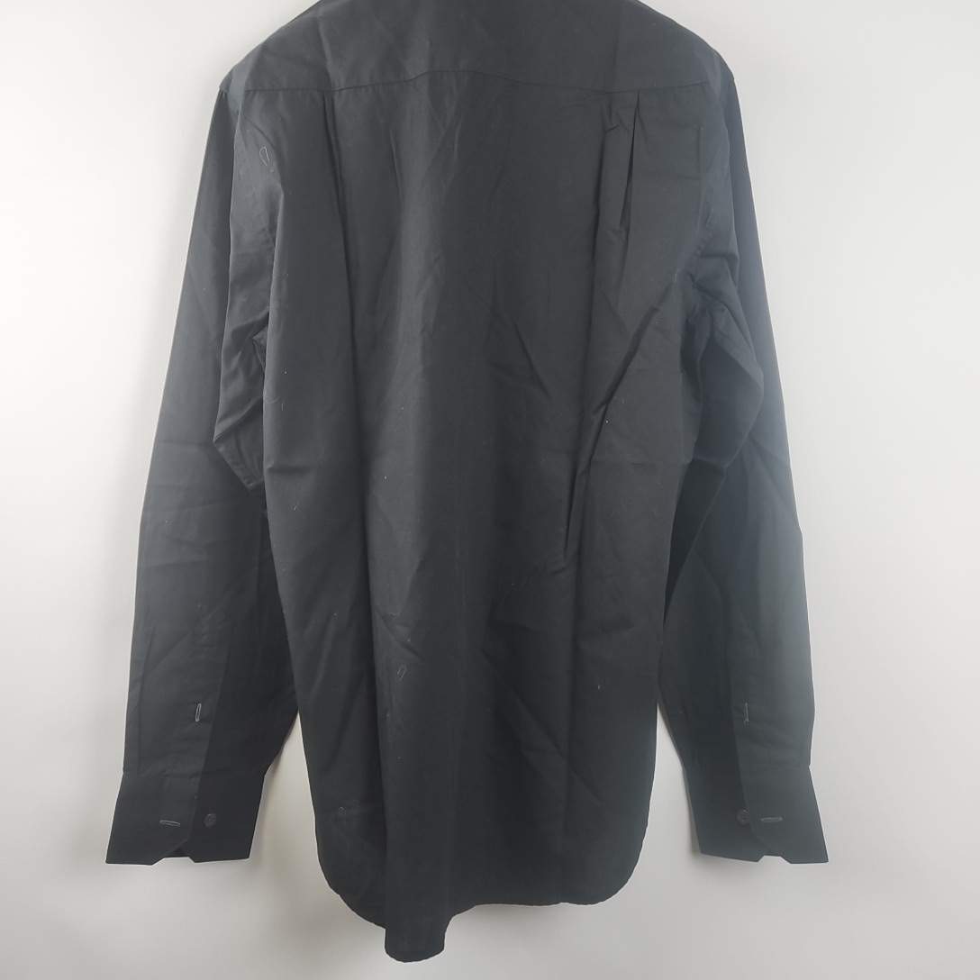 Voir photo 3 de Torrente - Chemise noire 100% coton - Taille 42/44 ( estimée) Torrente - Chemise noire 100% coton - Taille 42/44 ( estimée) Très bon état - Vue 3 -