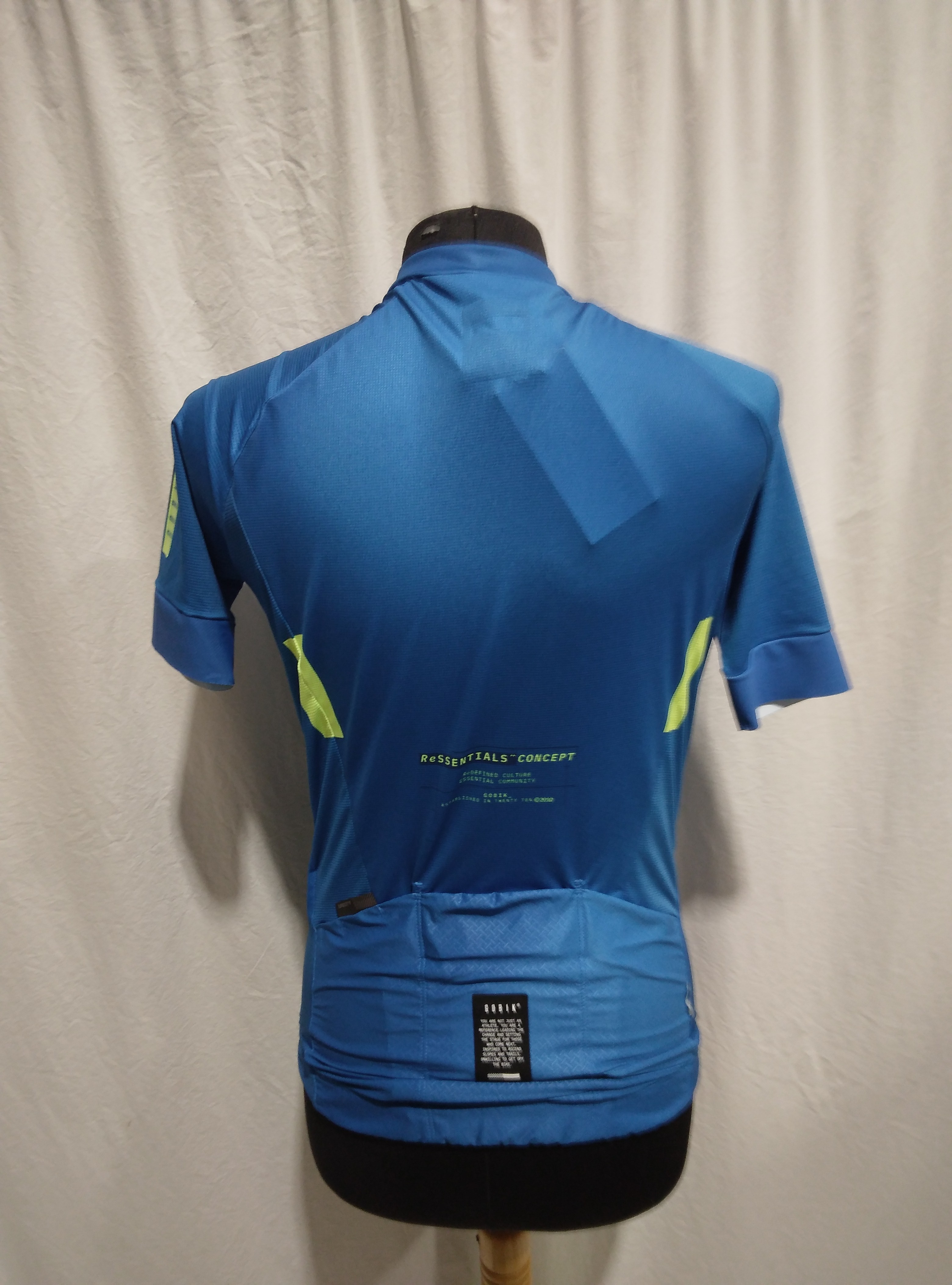 Voir photo 3 de Maillot vélo unisexe Mykonos, Gobik- S Maillot vélo unisexe Mykonos, Gobik- S Comme neuf - Vue 3 -