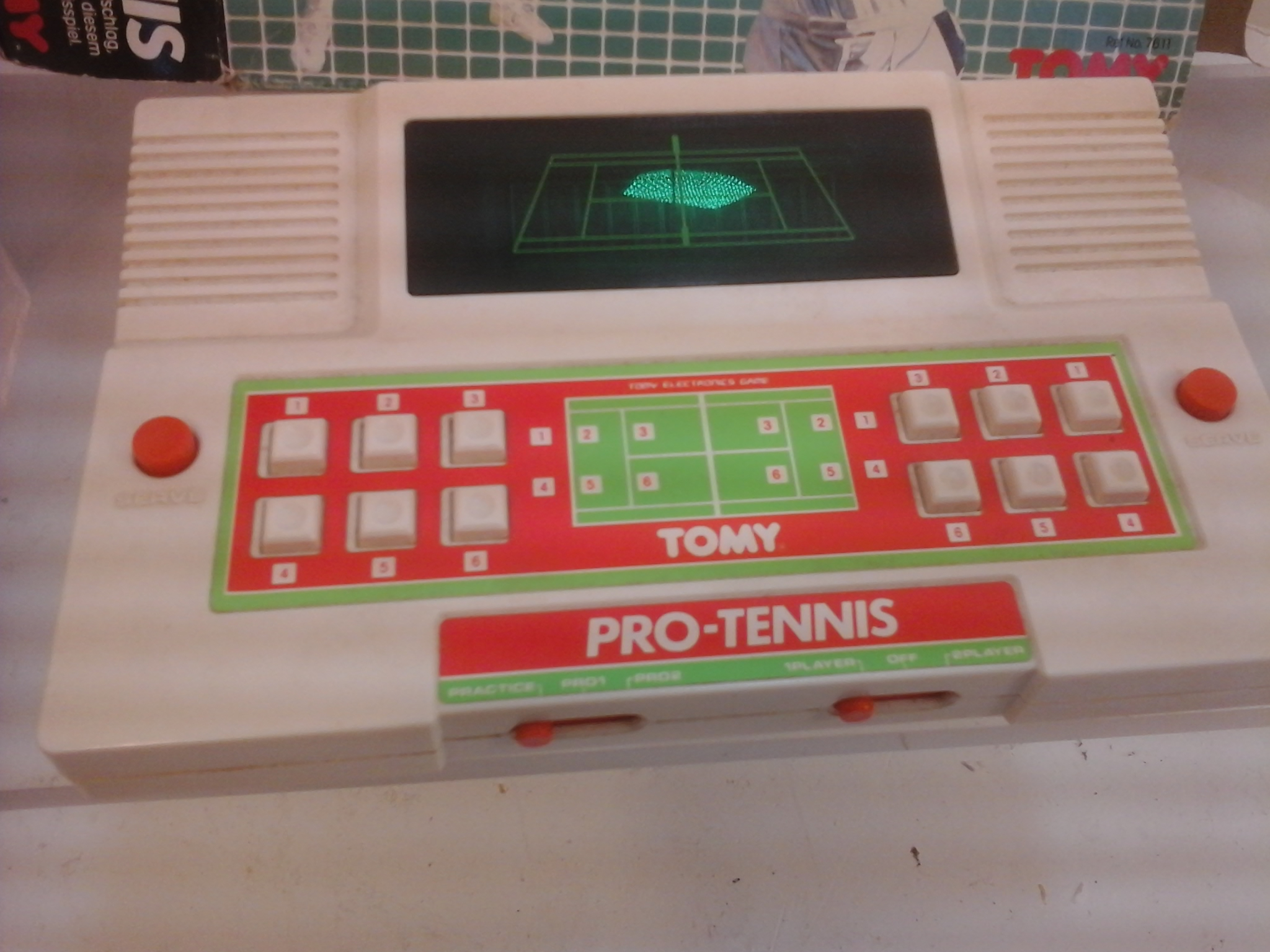 Voir photo 6 de Vintage 1979 Tomy Jeu Électronique Tomytronic PRO-TENNIS Fonctionnel En Boîte Vintage 1979 Tomy Jeu Électronique Tomytronic PRO-TENNIS Fonctionnel En Boîte Très bon état - Vue 6 -