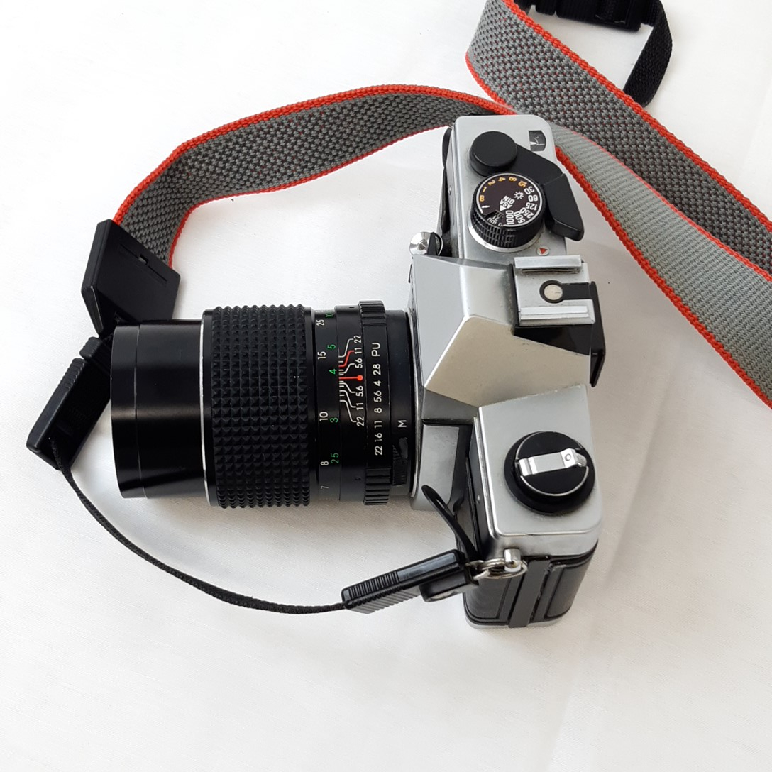 Appareil photo argentique Praktica MTL 5B avec objectif helios f 135mm - Photo 3