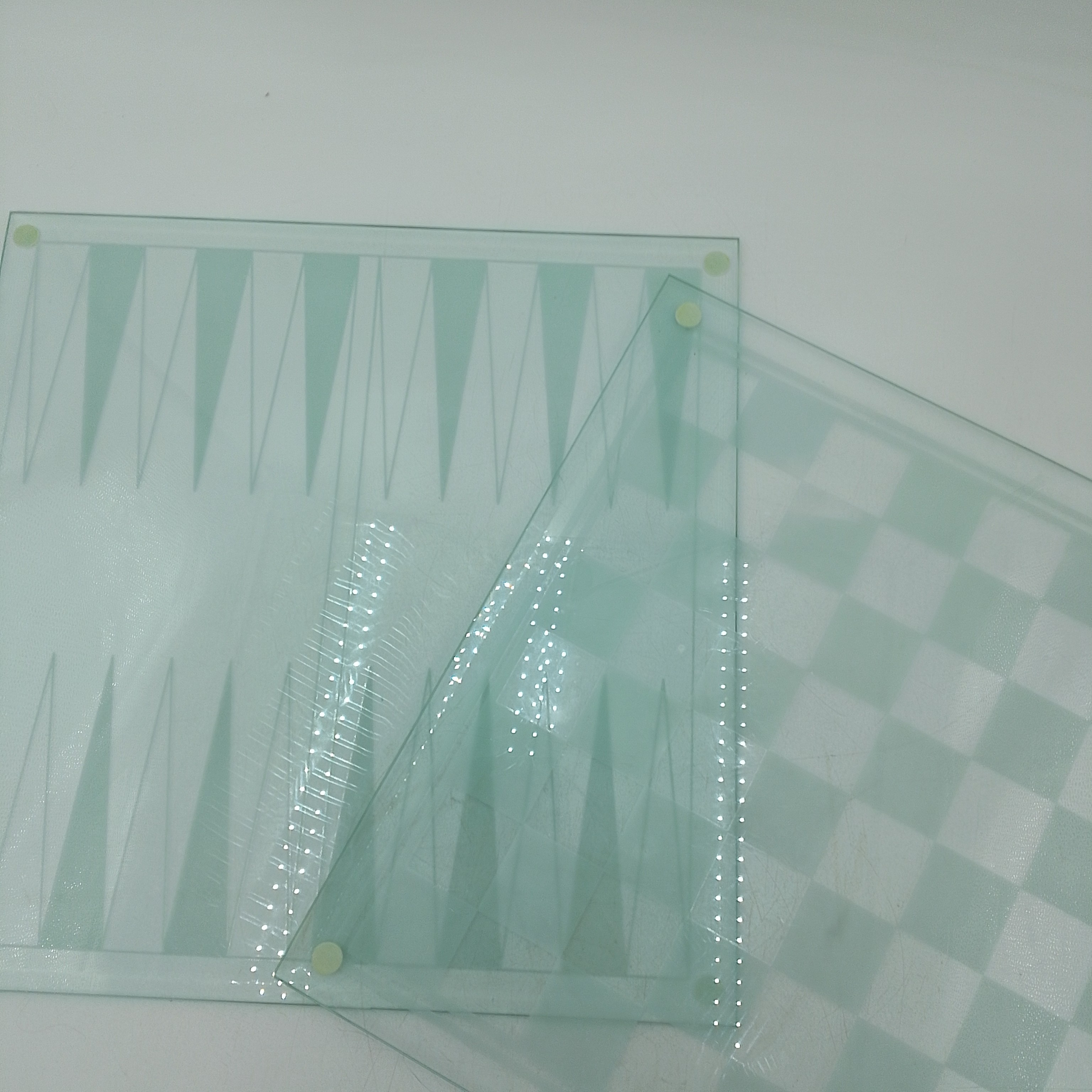 Voir photo 2 de Jeu d'échecs 3-en-1 en verre Jeu d'échecs 3-en-1 en verre Bon état - Vue 2 -