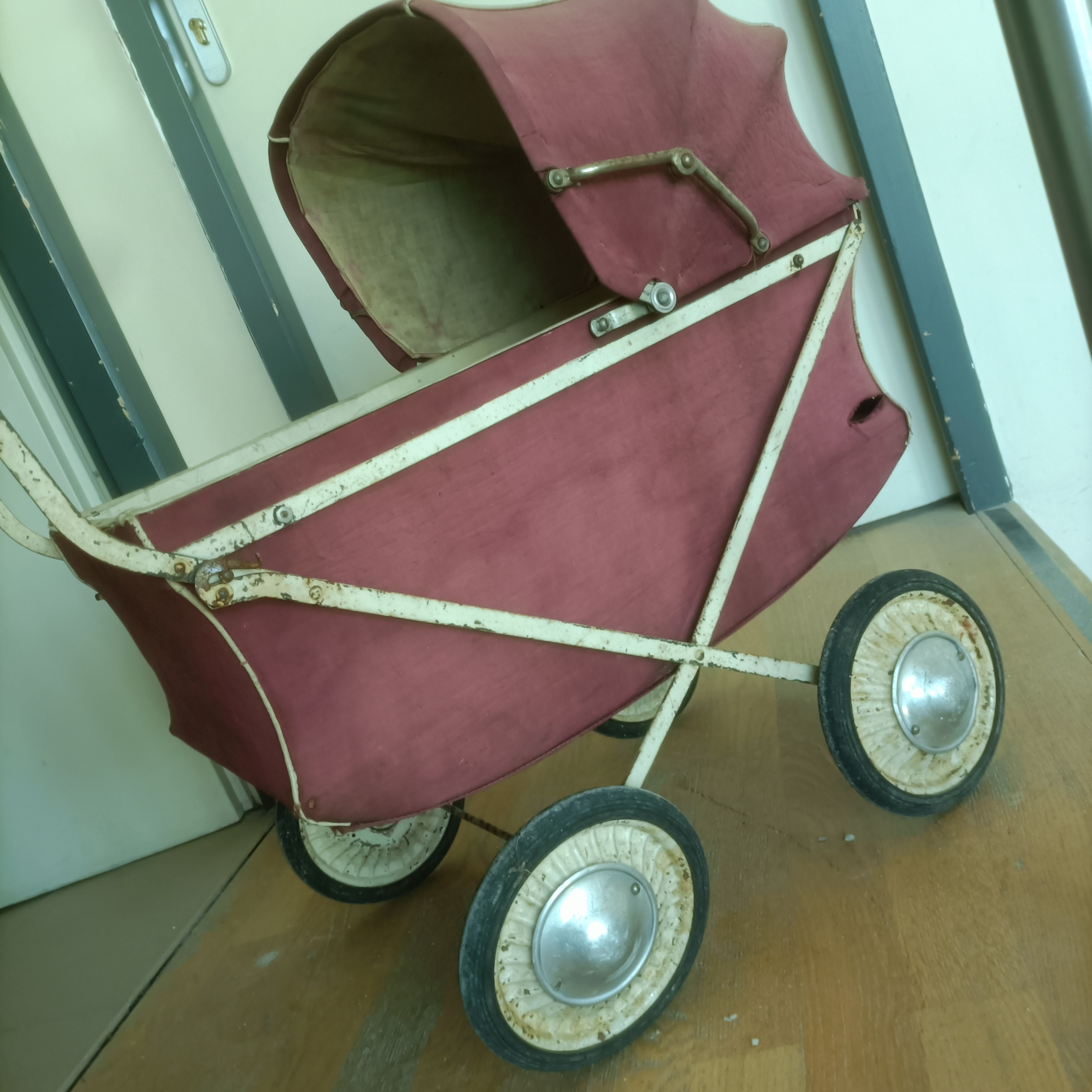 Landau pour poupée de 1950 État correct - Vue 16 - 