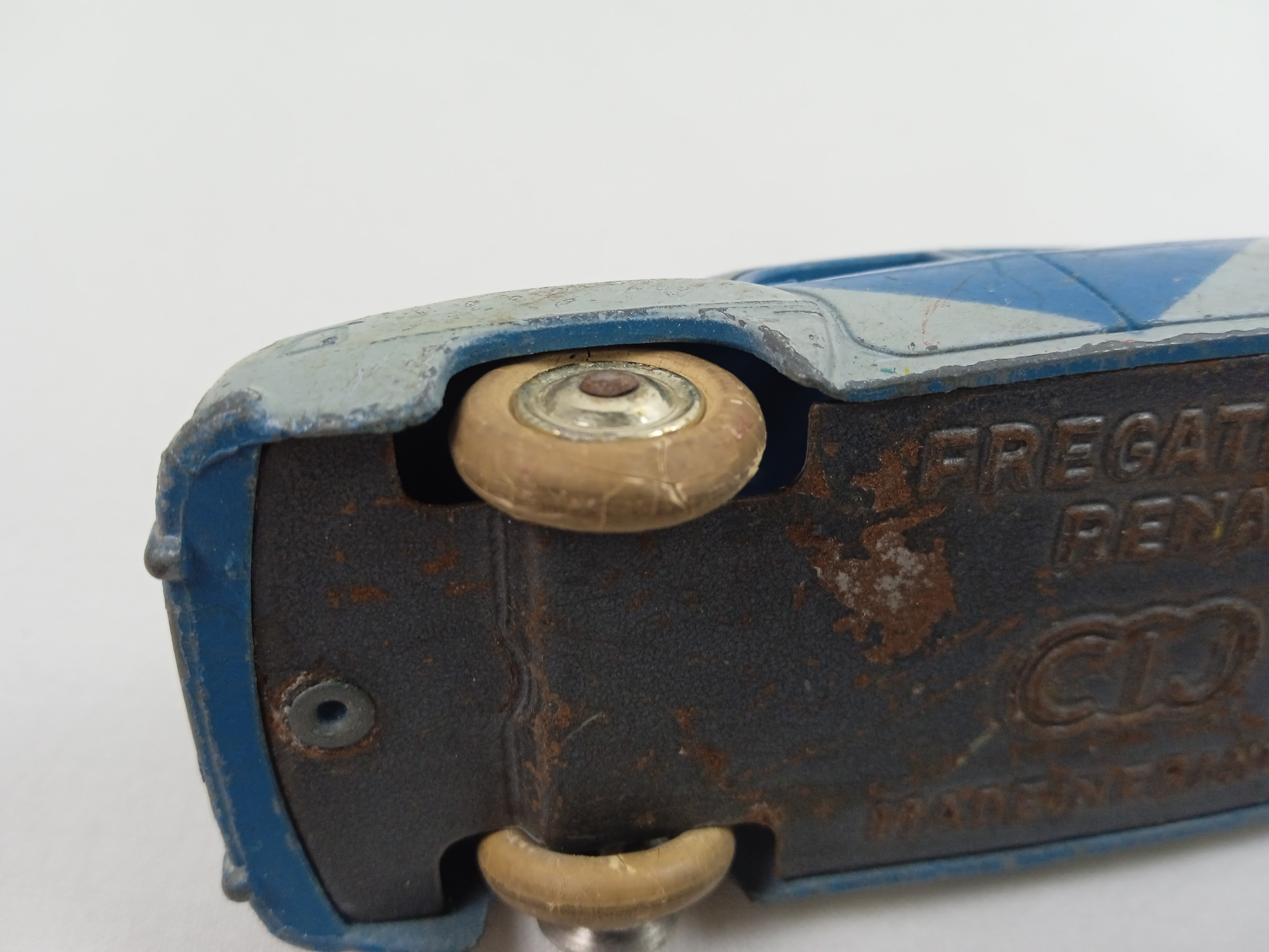 Rare CIJ Renault Frégate Bicolore Rouge Et Mastic – 1/43ème – Collection