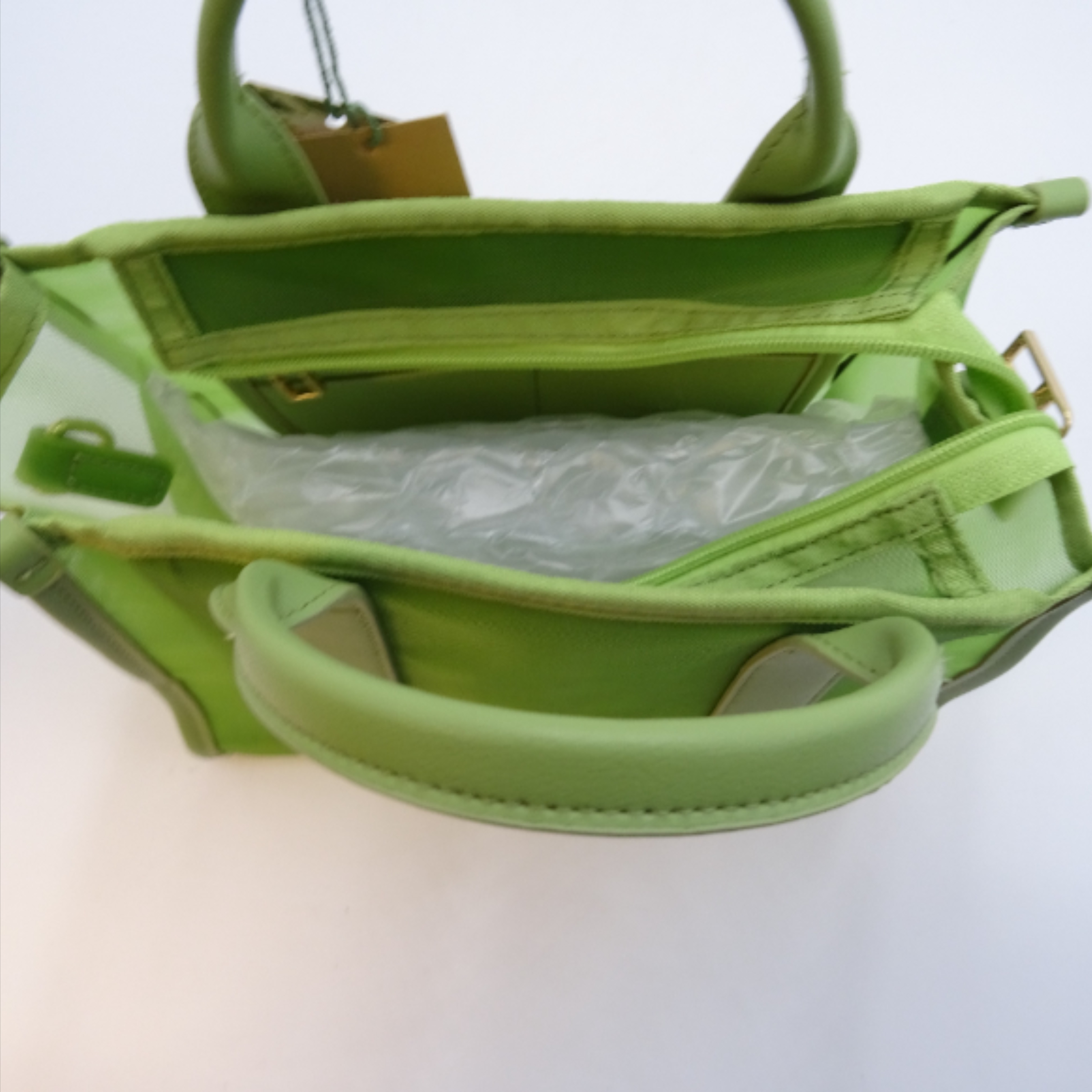 Voir photo 5 de Sac vert tissu " MIAE JOY " Sac vert tissu " MIAE JOY " Comme neuf - Vue 5 -