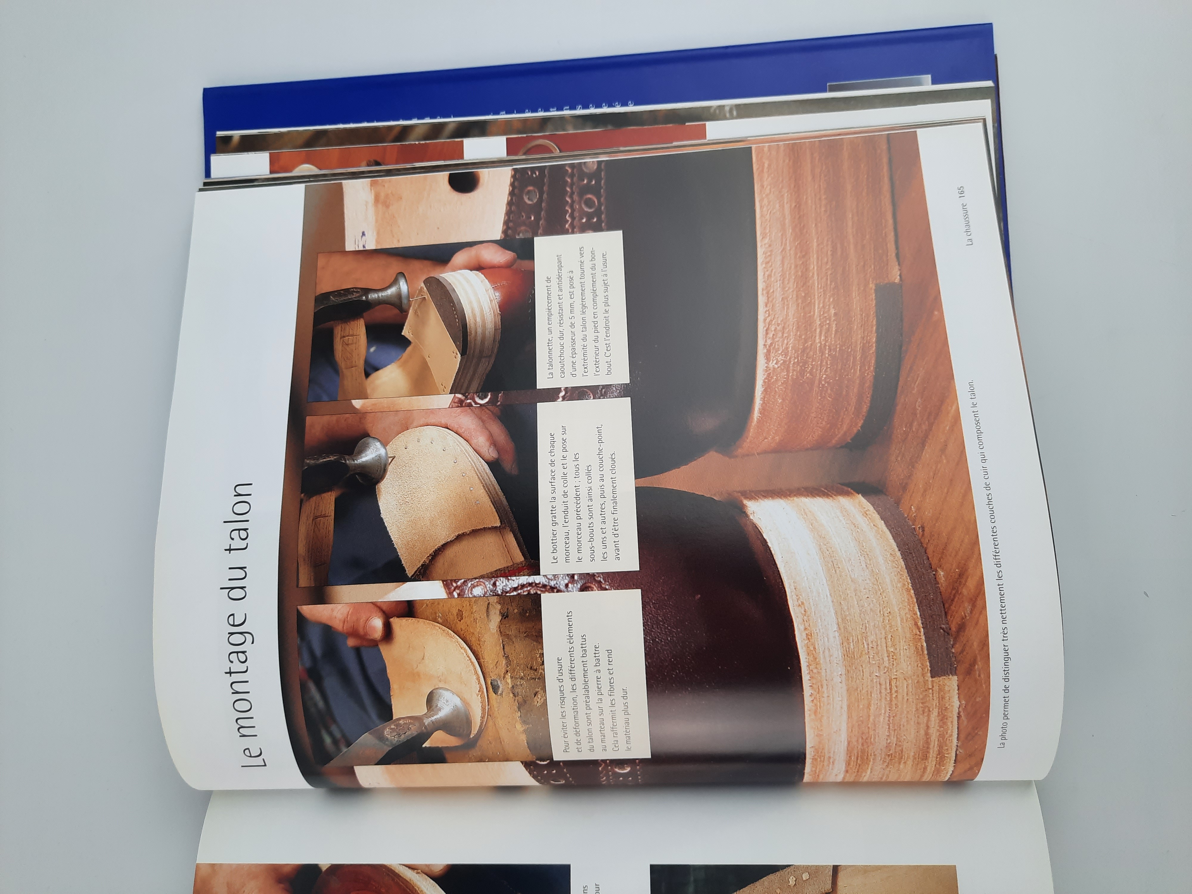Livre de chaussure pour Homme Faite Main de László Vass et Magda Molnàr - Photo 3