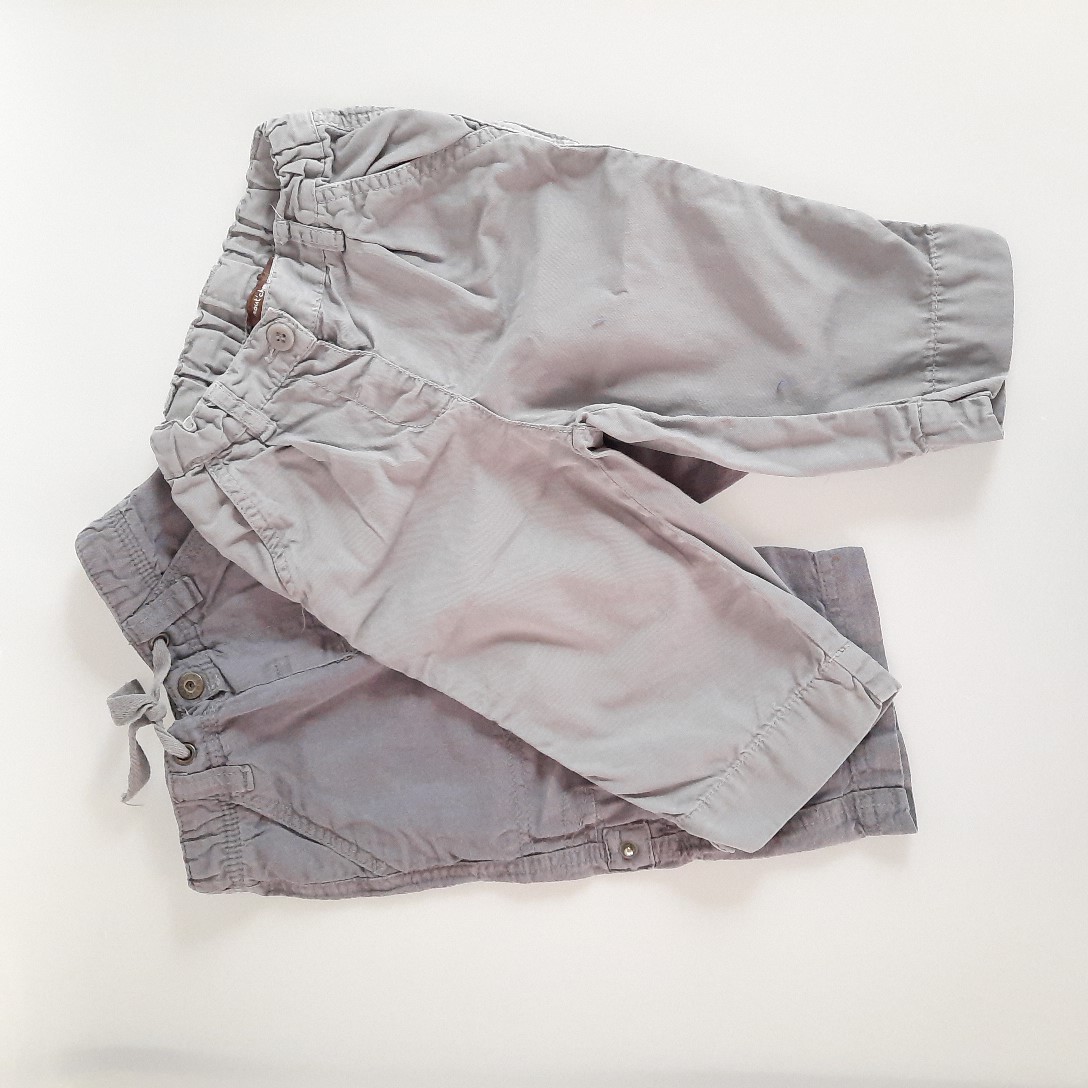Acheter Lot Bout'chou 2 pantalons coton bébé 12 mois Très bon état - 10,00 € Lot Bout'chou 2 pantalons coton bébé 12 mois Très bon état - reconditionné disponible sur Label Emmaüs