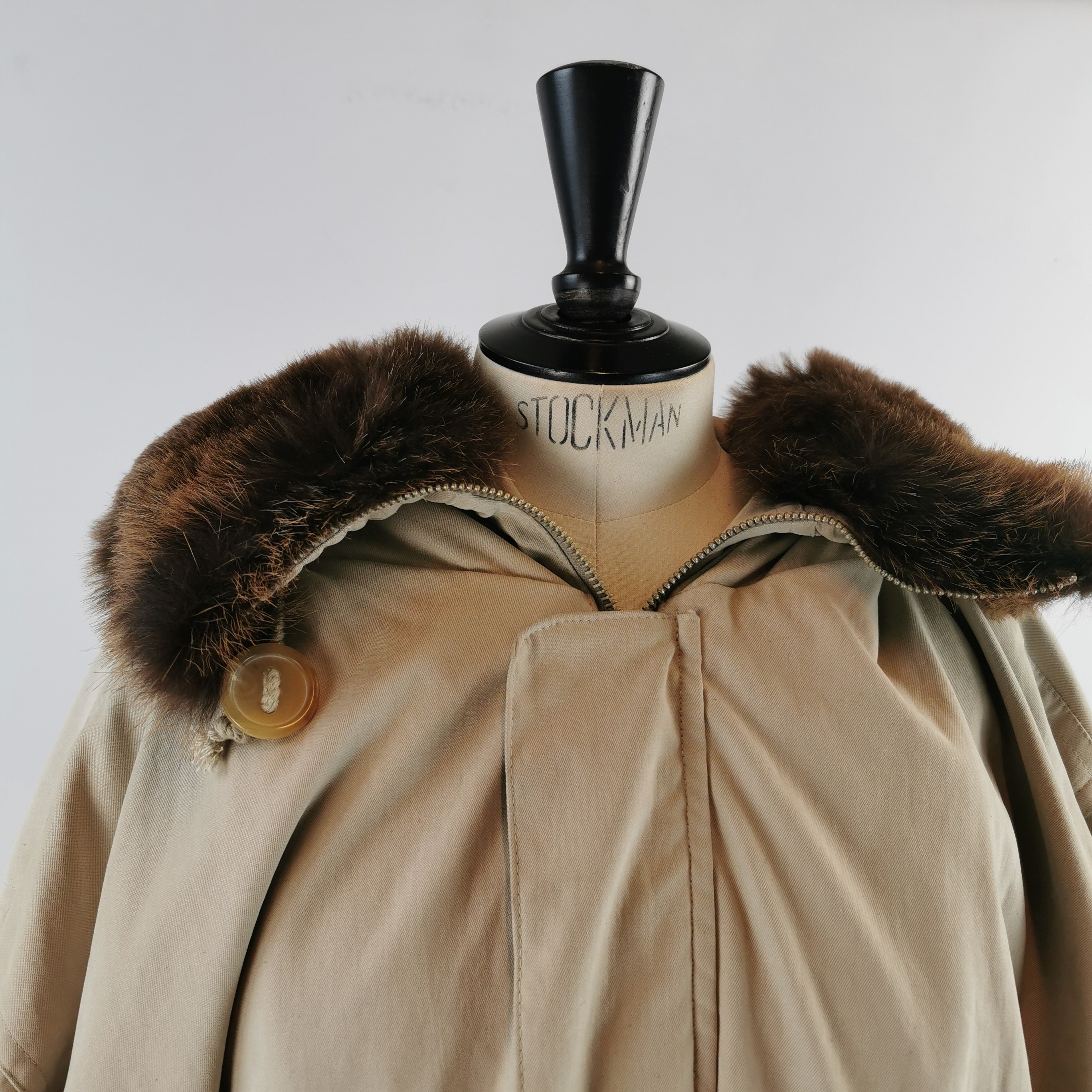 Voir photo 5 de Manteau ( à capuche) - Joop - Taille M/L (estimée) - Beige & Marron Manteau ( à capuche) - Joop - Taille M/L (estimée) - Beige & Marron Très bon état - Vue 5 -