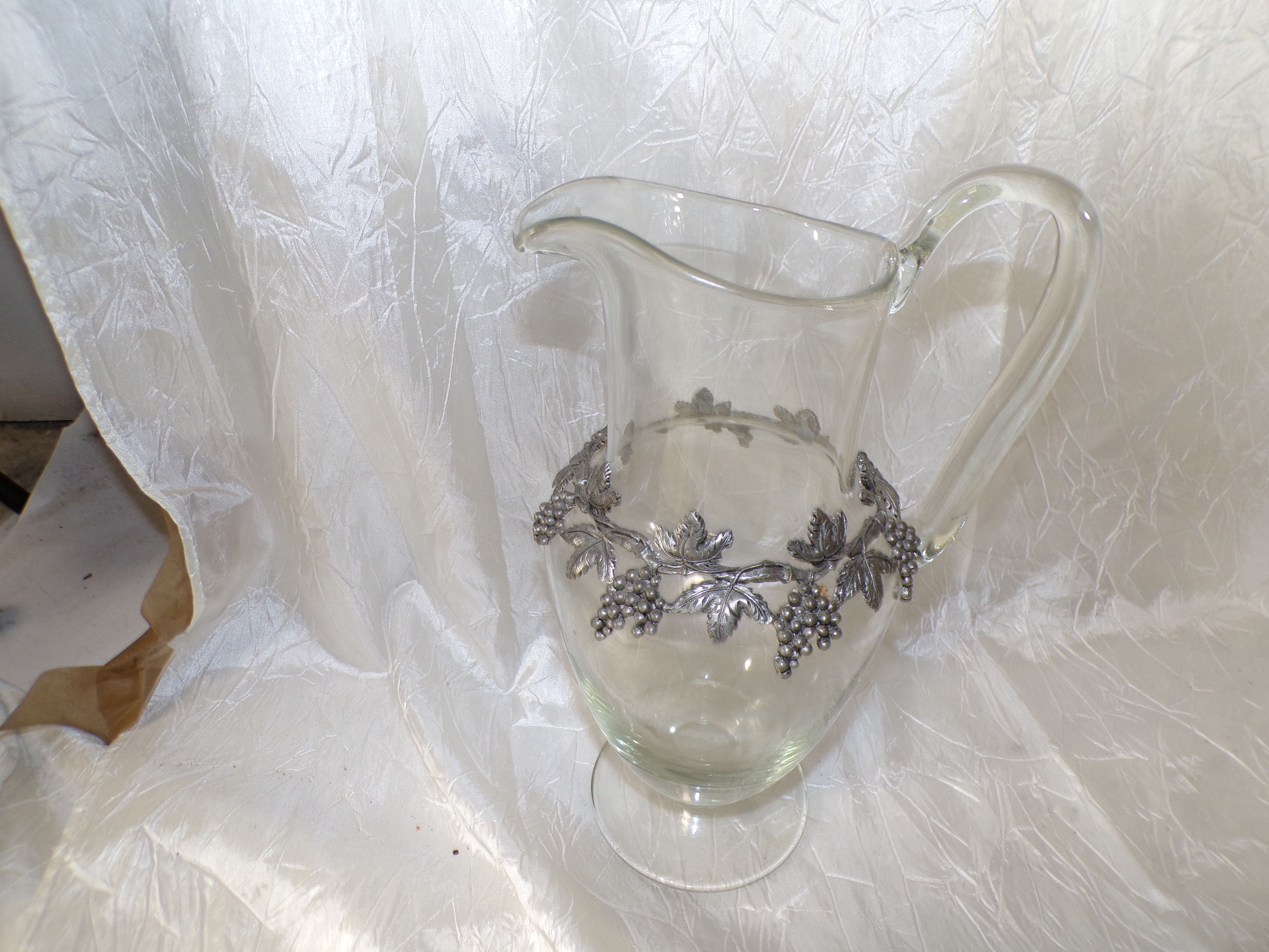 Voir photo 2 de Carafe Vintage Métal Verre Carafe Vintage Métal Verre Très bon état - Vue 2 -