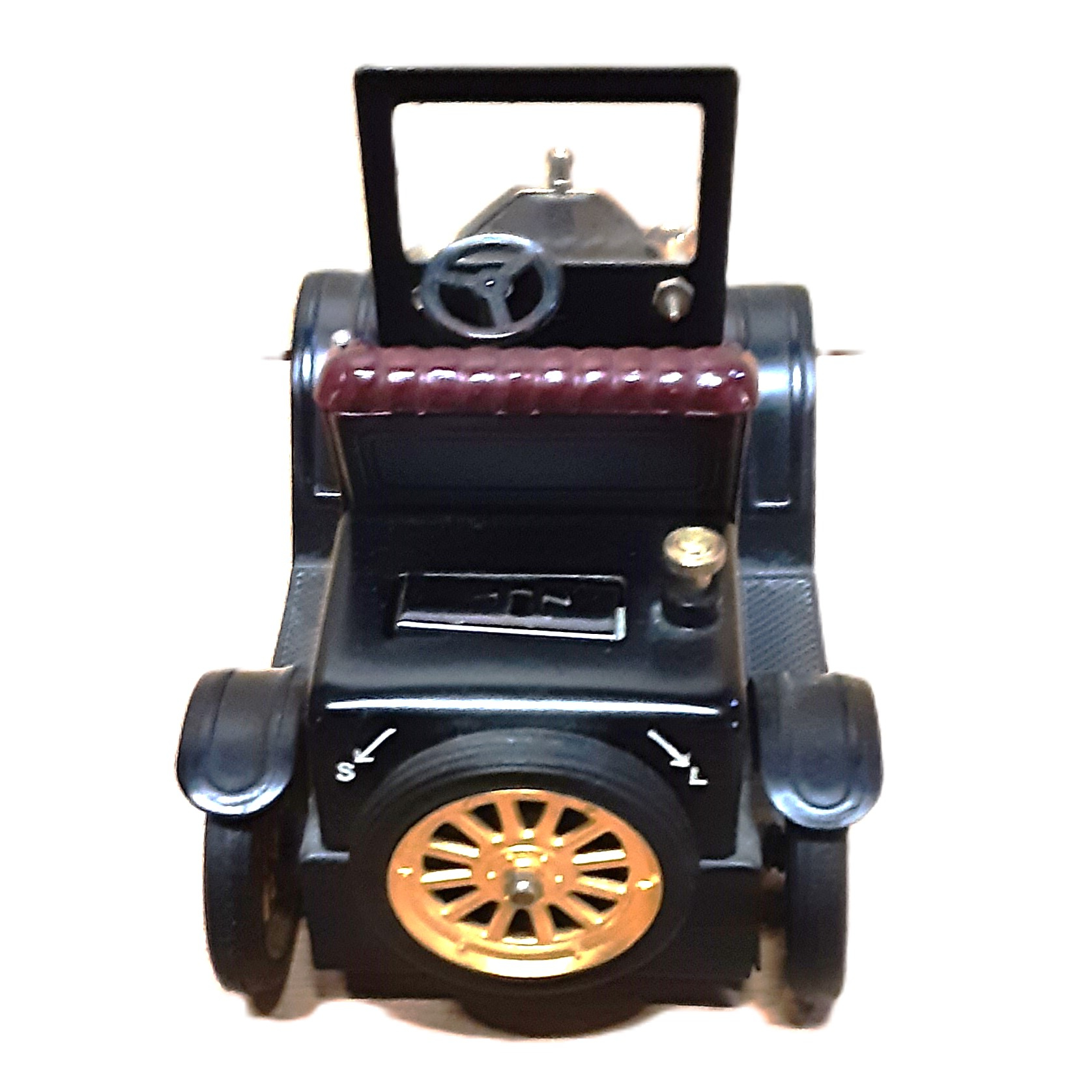 Briquet/range cigare en forme de voiture Ford T Très bon état - Vue 4 - 