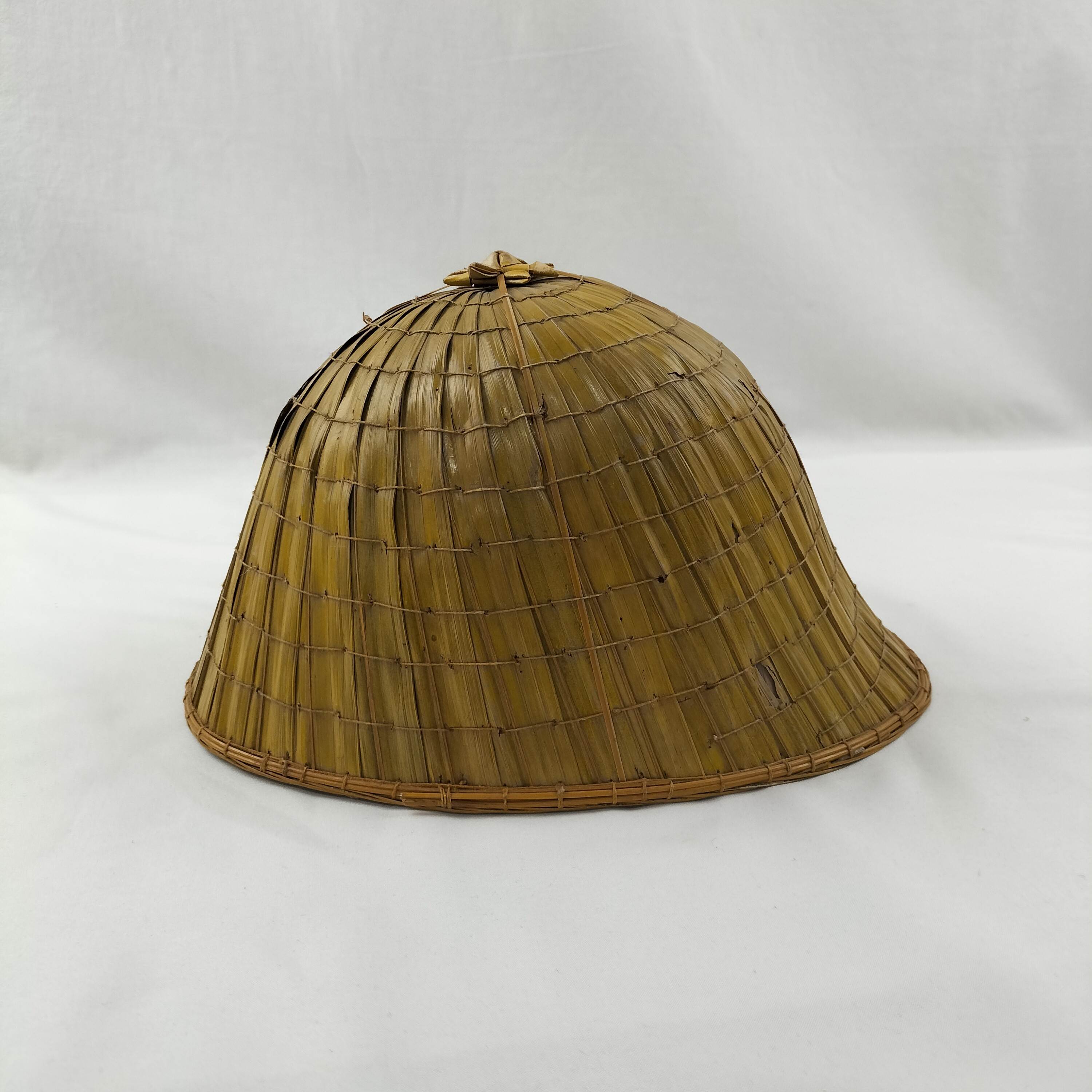 Chapeau vintage de bambou tressé - Photo 1