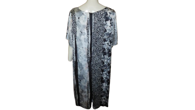 Voir photo 3 de Robe neuve manches courtes "France Rivoire" T54 Robe neuve manches courtes "France Rivoire" T54 - Vue 3 -