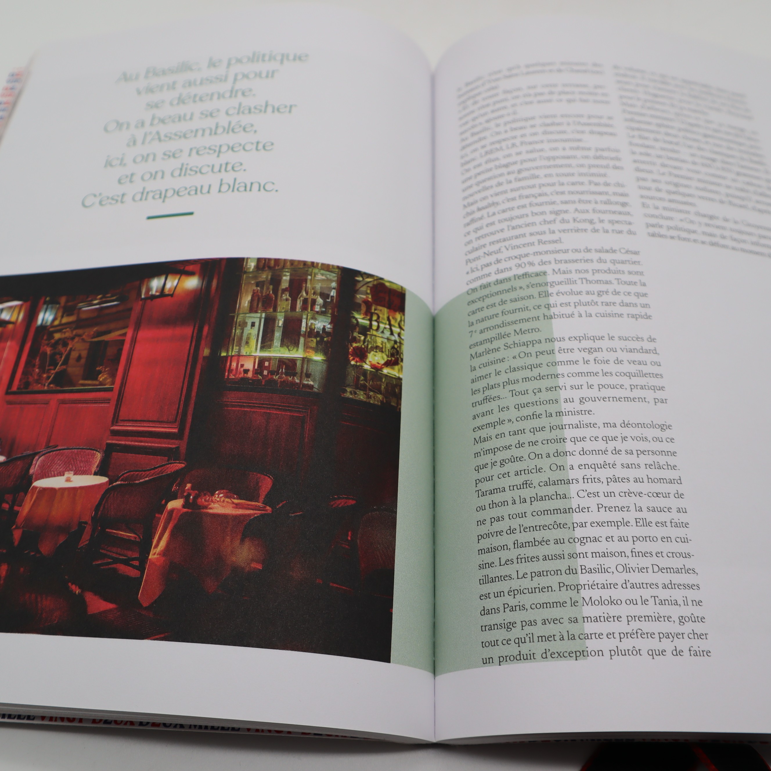 Livre : deux mille vingt-deux la farbique de la presidentiel ( acte 1 ). - Photo 2