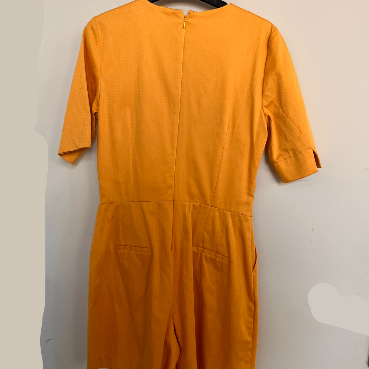 Voir photo 2 de Combinaison short, Héroïnes, taille 40 Combinaison short, Héroïnes, taille 40 Très bon état - Vue 2 -