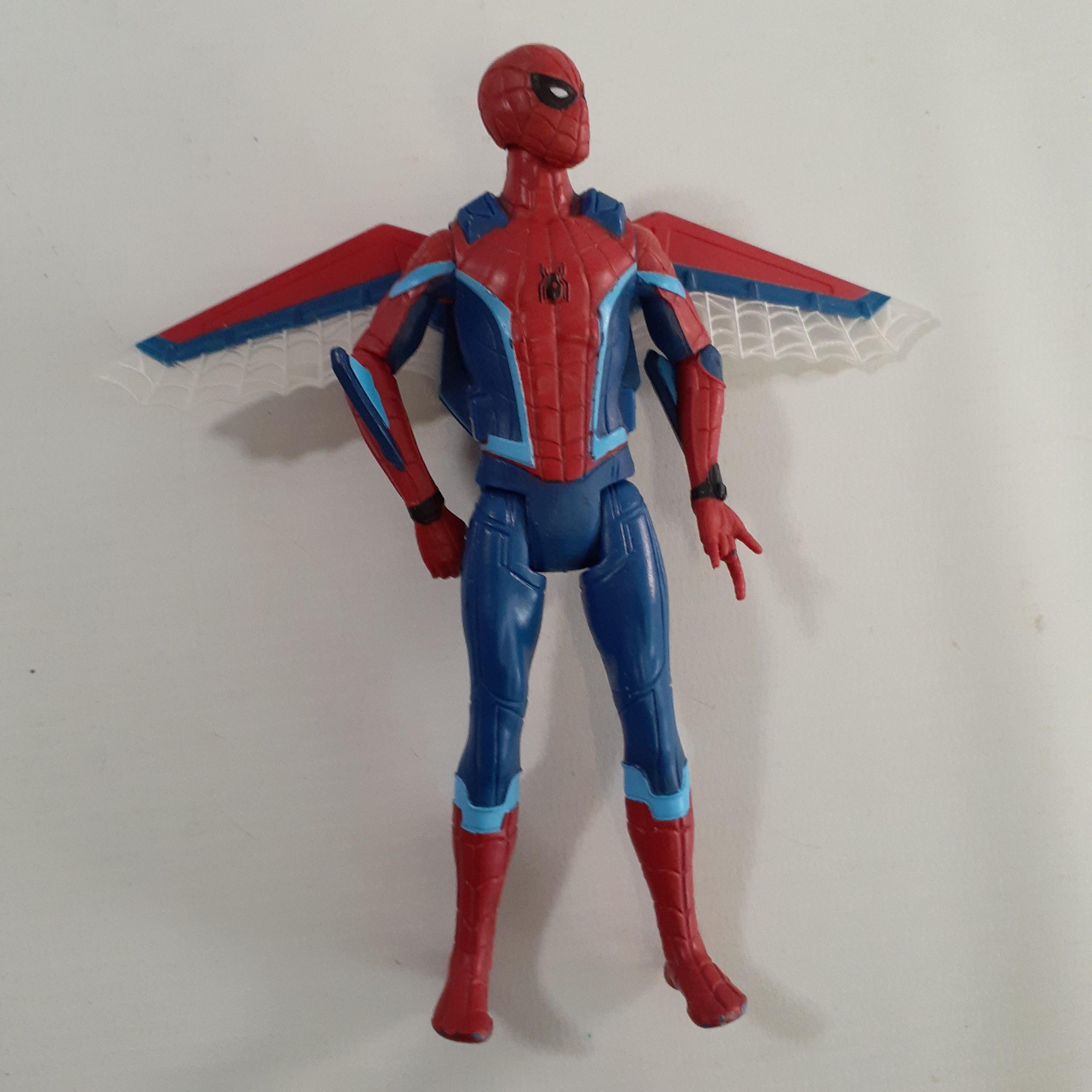 Voir photo 3 de Lot de 6 figurines Marvel super-héros Lot de 6 figurines Marvel super-héros Bon état - Vue 3 -