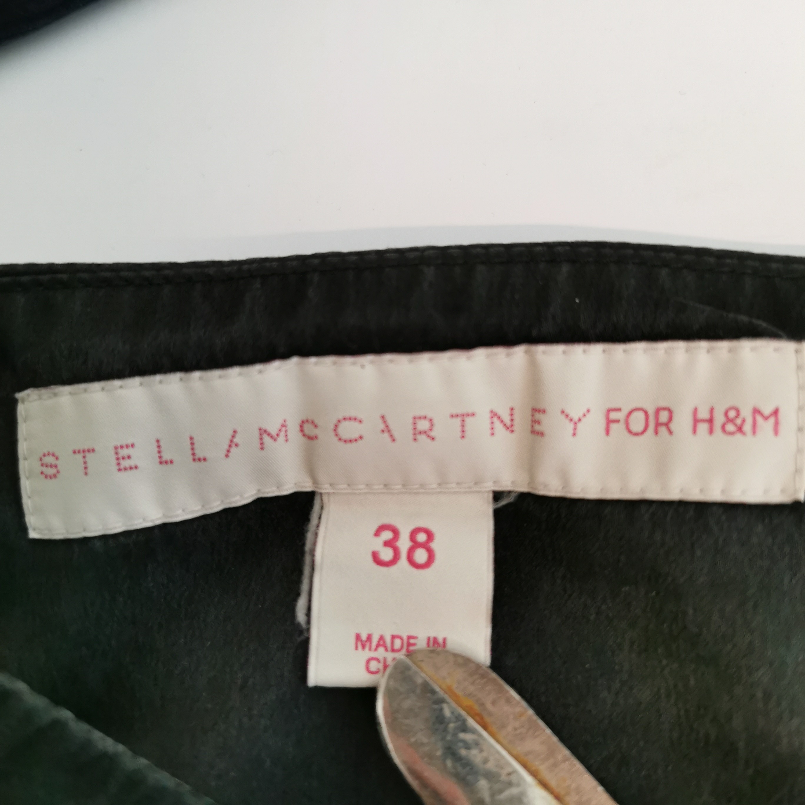 Jupe STELL MC CARTNEY for H&M 38 noir (100% soie) - Photo 3