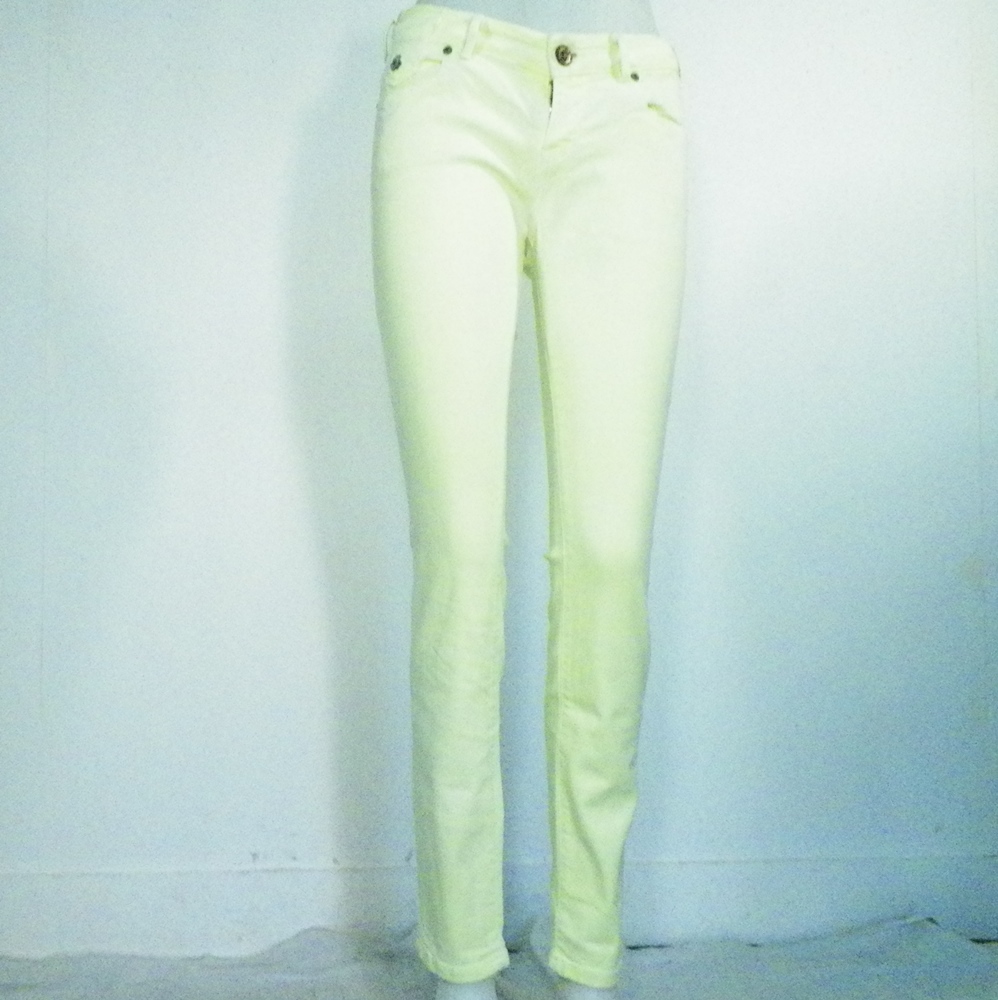 Jean's Femme Jaune MAISON SCOTCH Taille Estimée 36. Bon état -  reconditionné disponible sur Label Emmaüs