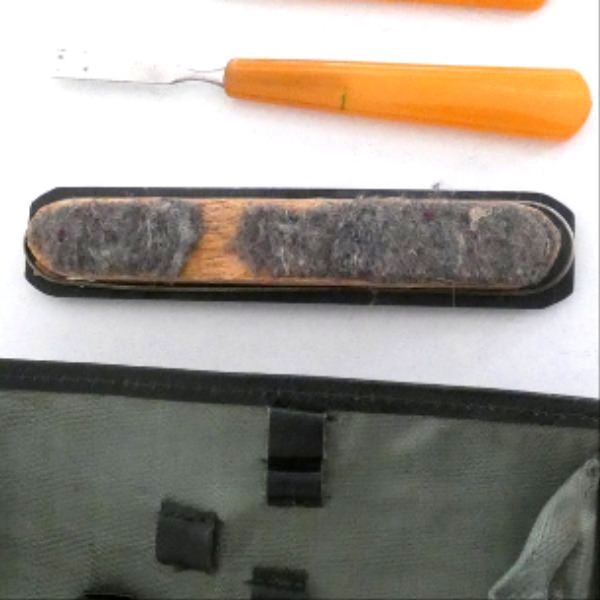 Ancienne trousse de manucure - 7 accessoires - Photo 5
