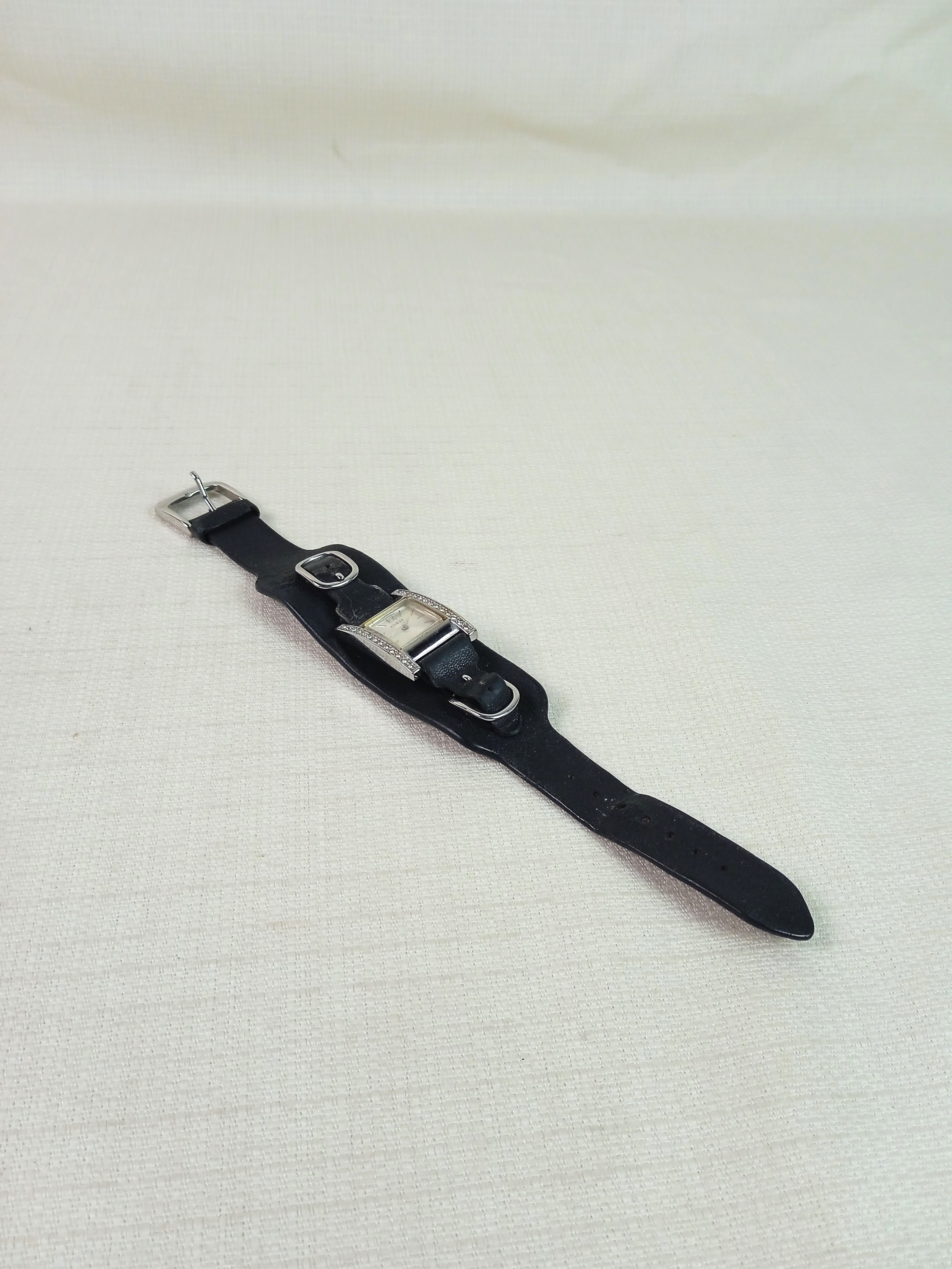 Voir photo 2 de Montre femme Montre femme Bon état - Vue 2 -